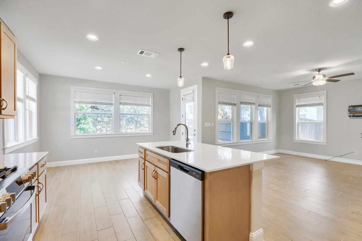 2605  Sam Bass Rd  #3, photo 8