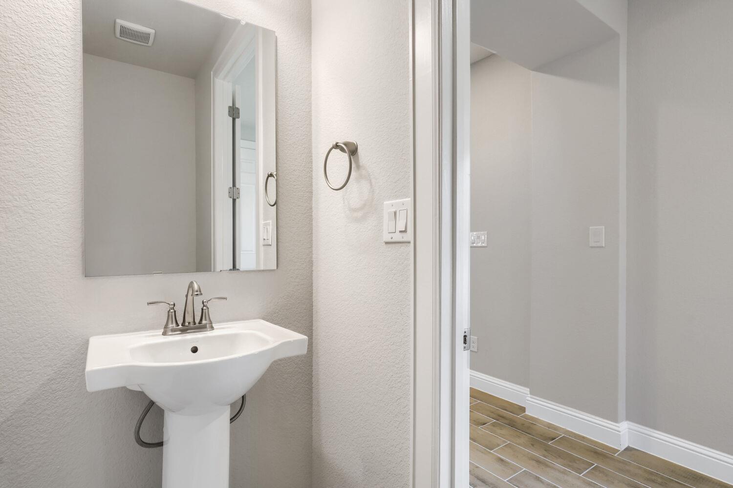 2605  Sam Bass Rd  #3, photo 9