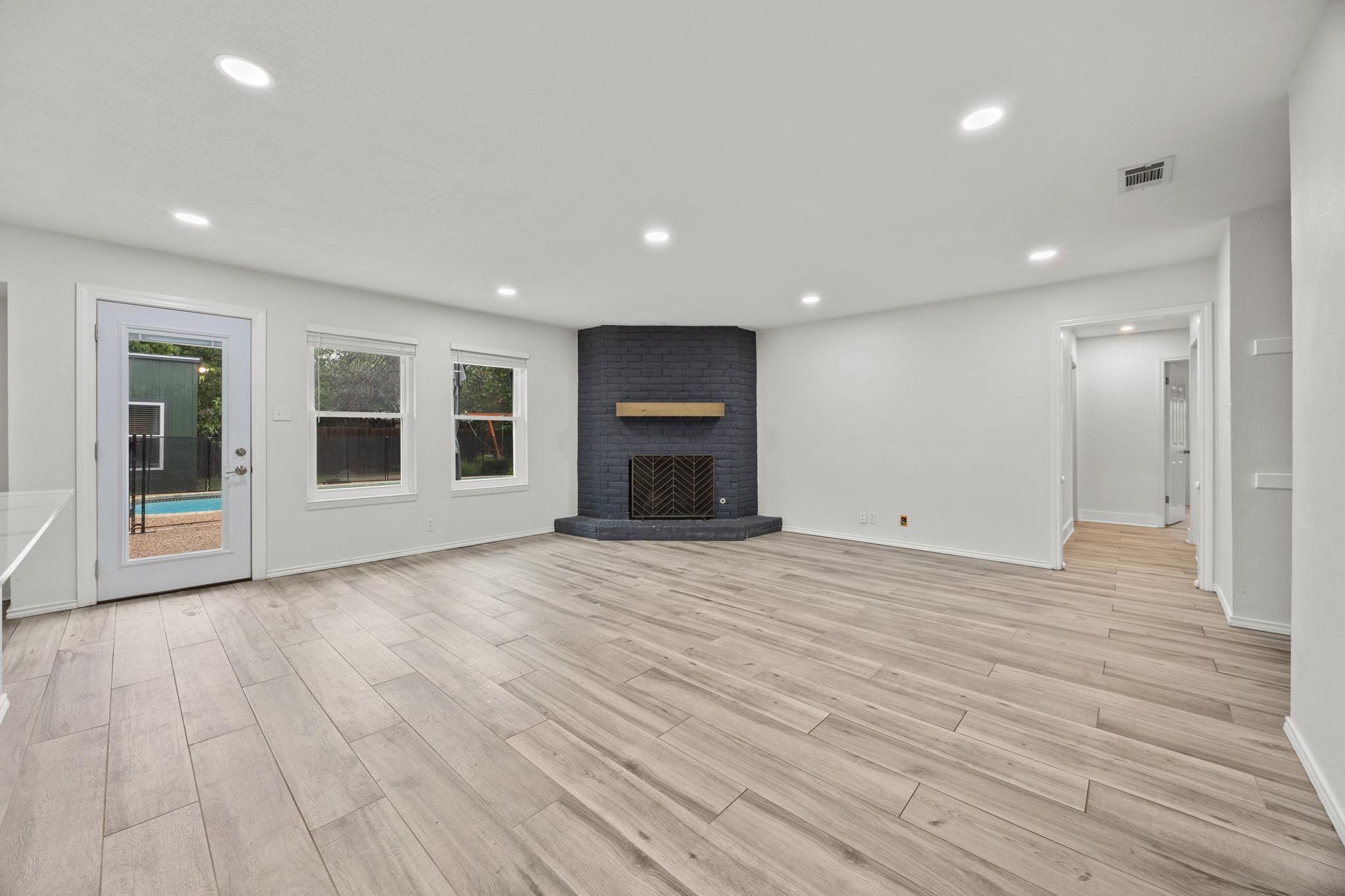 608  Andover Dr, photo 7