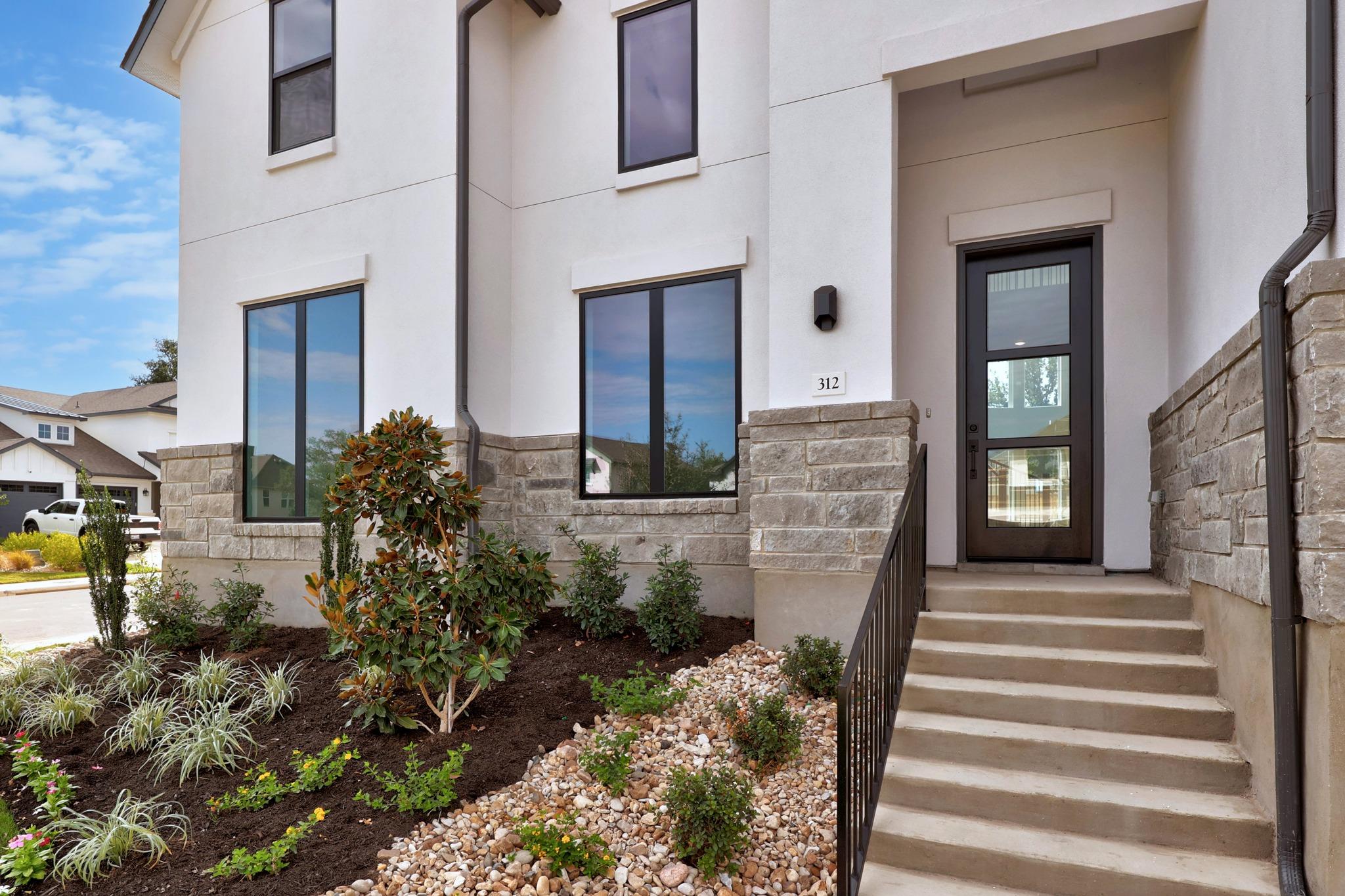 312  Lightstone Dr, photo 2