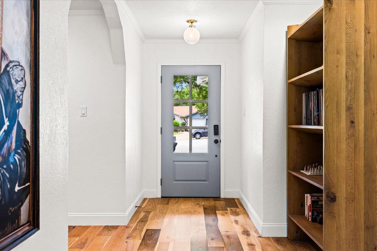 2802  Leeds Cv, photo 3