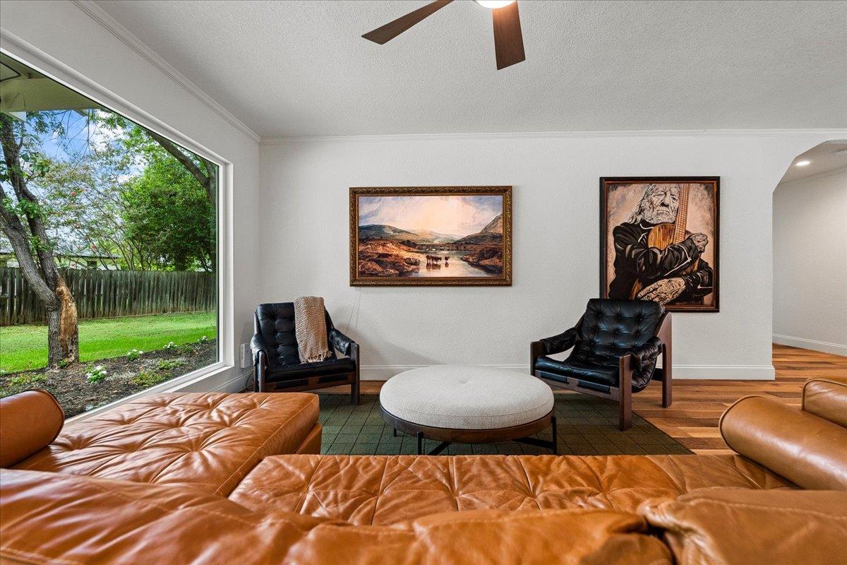 2802  Leeds Cv, photo 5