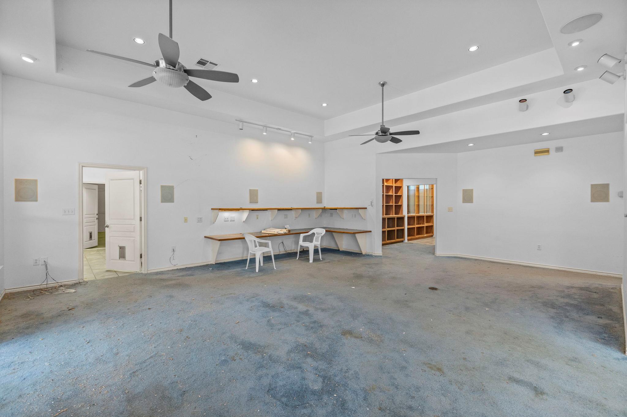 313  Lagoon Loop, photo 8
