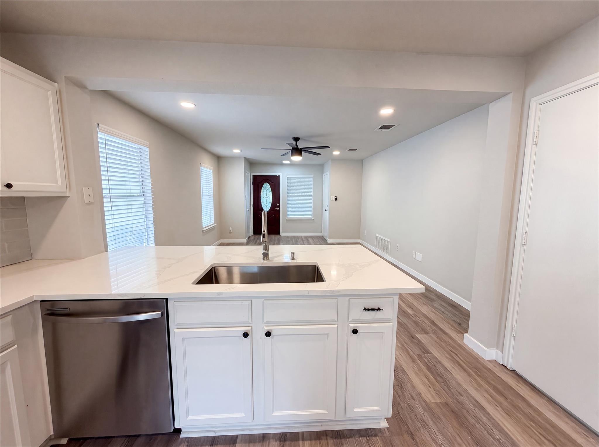 1076  Shadow Creek Blvd, photo 7