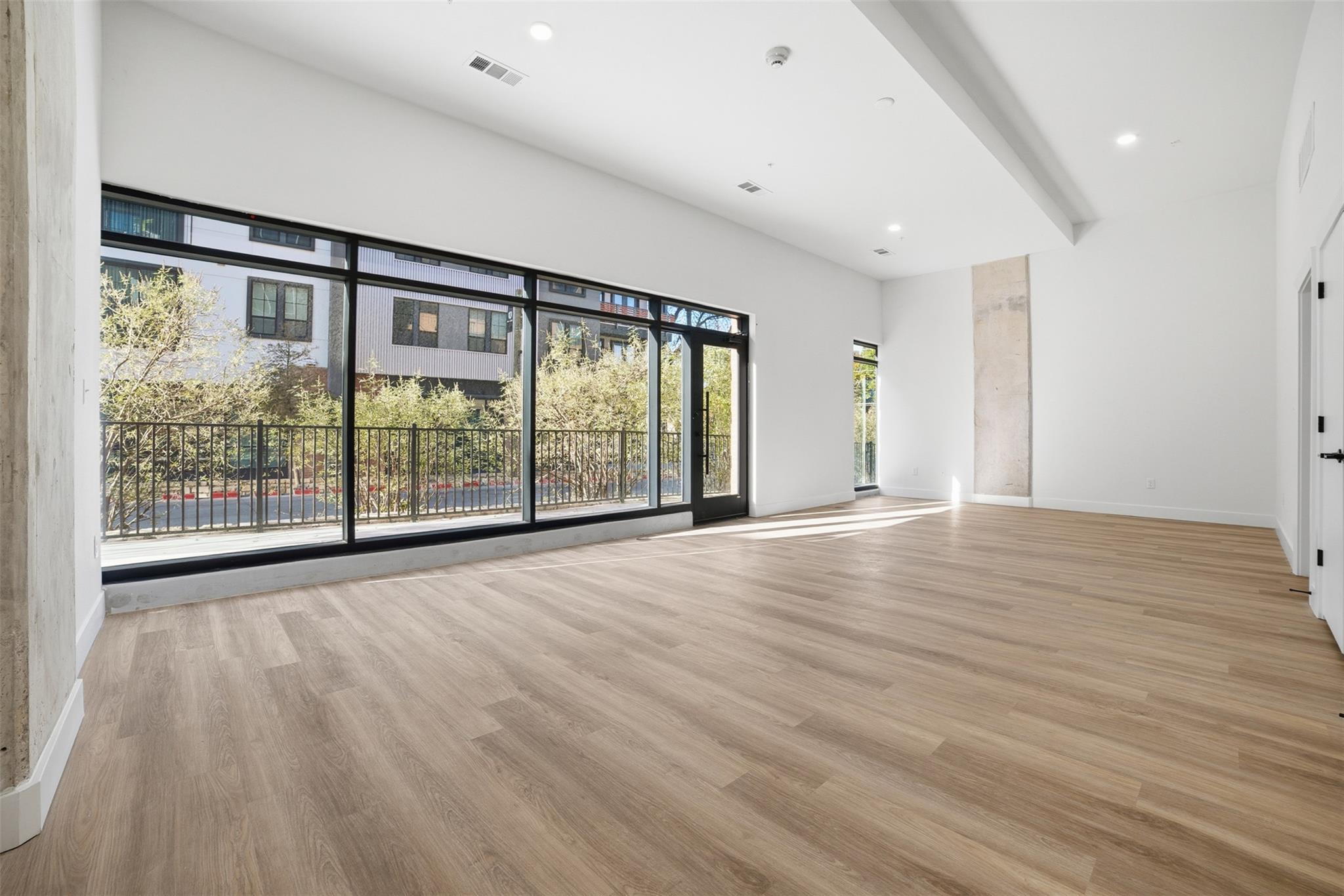 4315 S Congress Ave  #105, photo 2