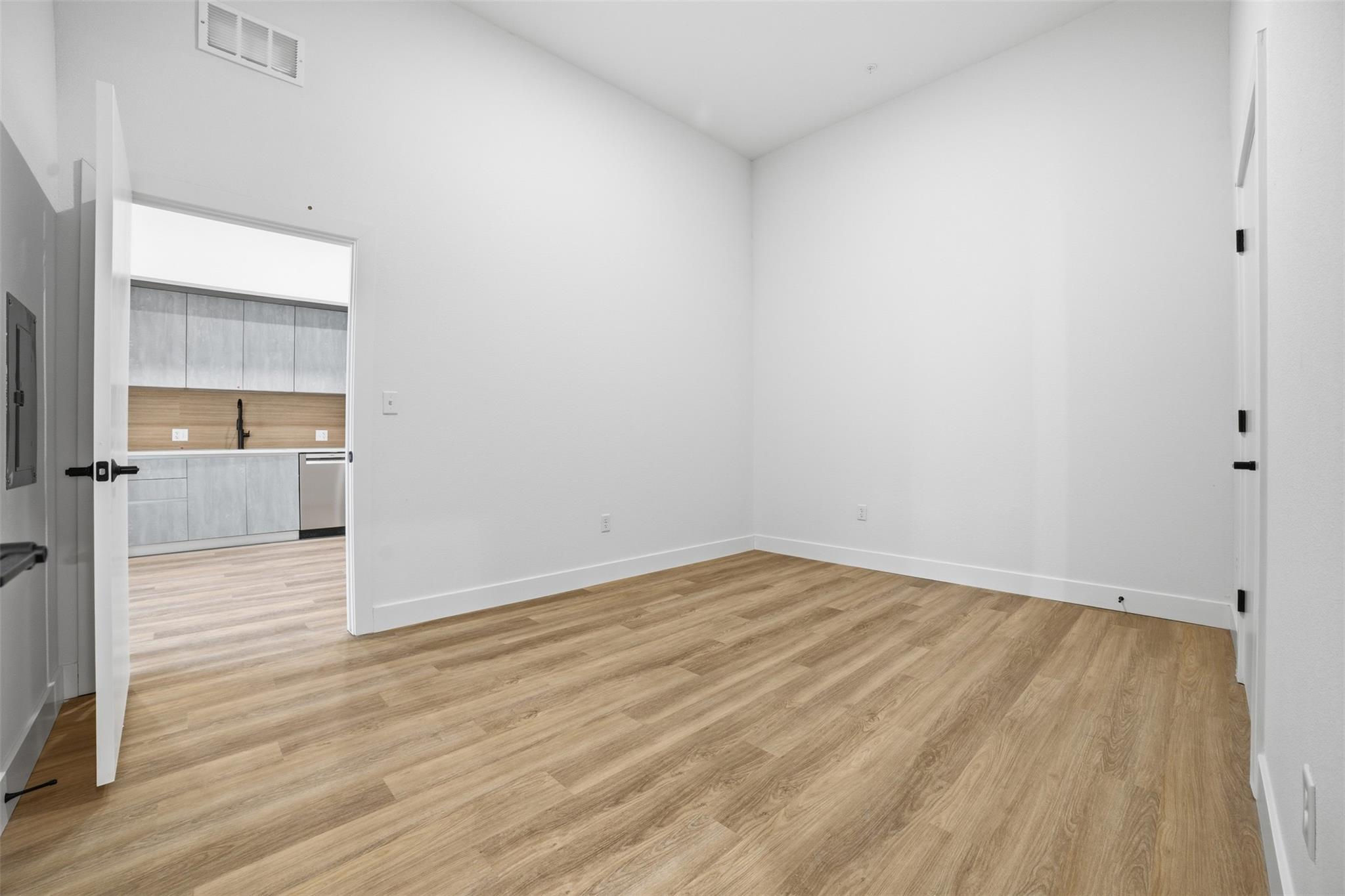 4315 S Congress Ave  #105, photo 10