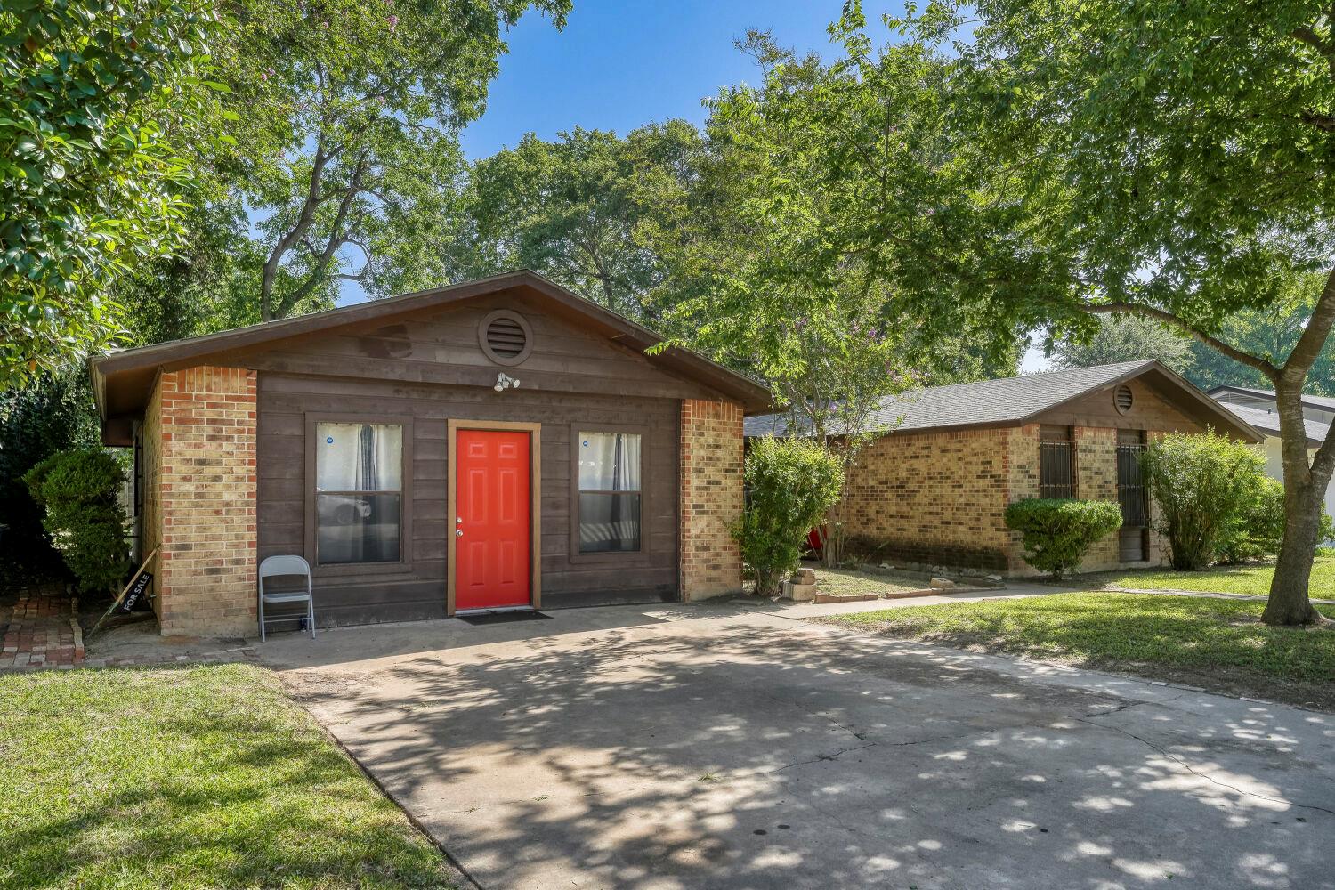 5800  Coolbrook Dr, photo 2