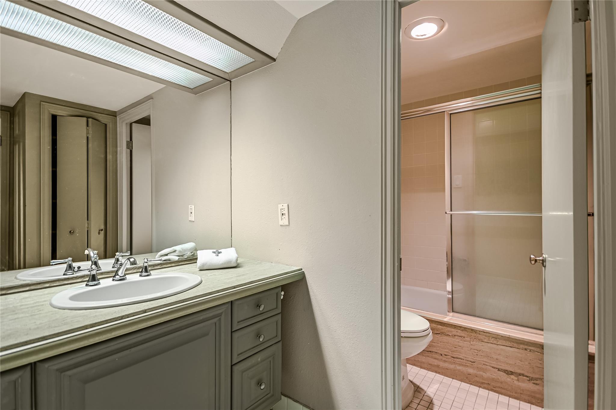 1122  Colorado St  #1902, photo 8