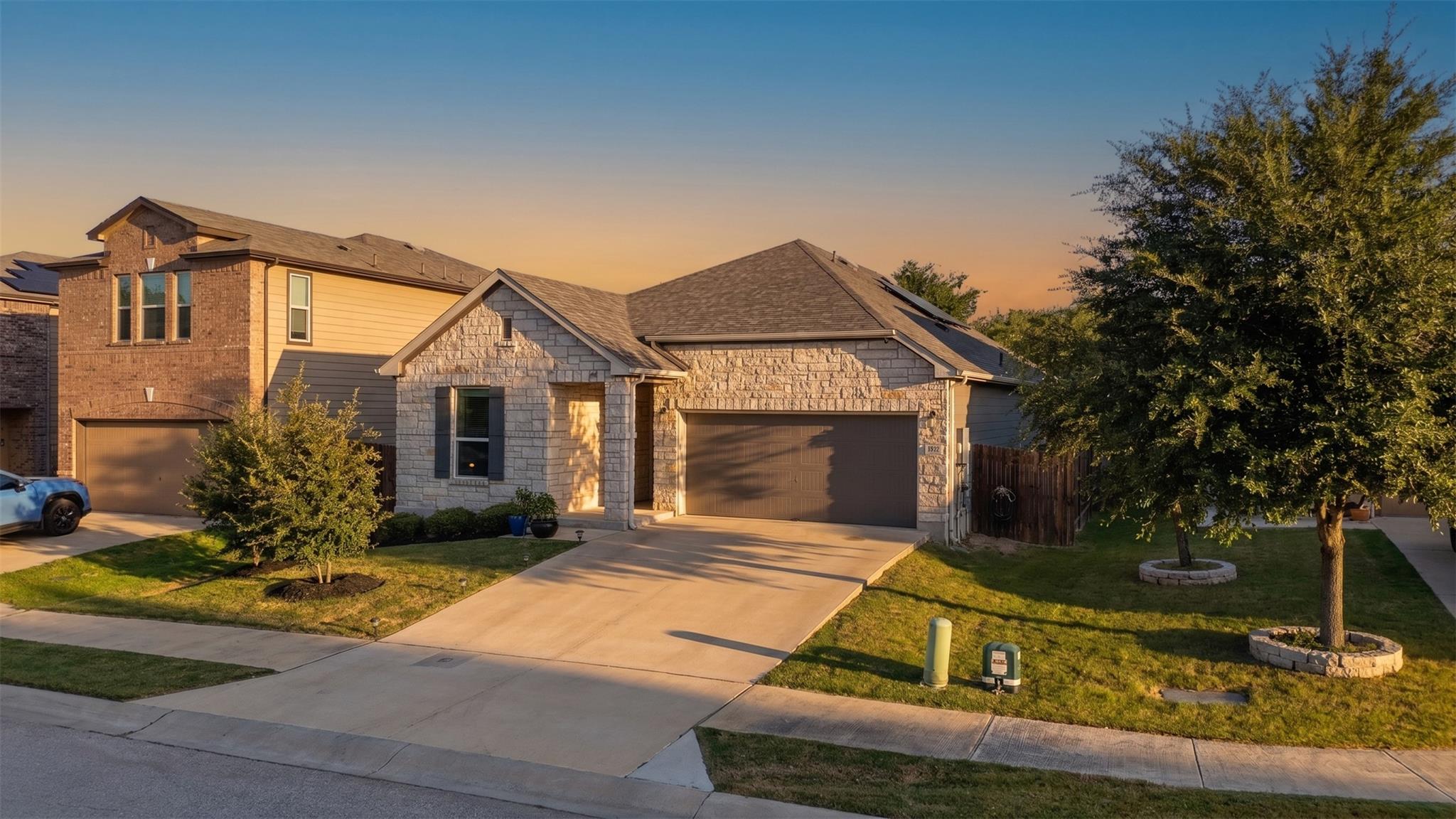 425  Conchillos Dr, photo 2