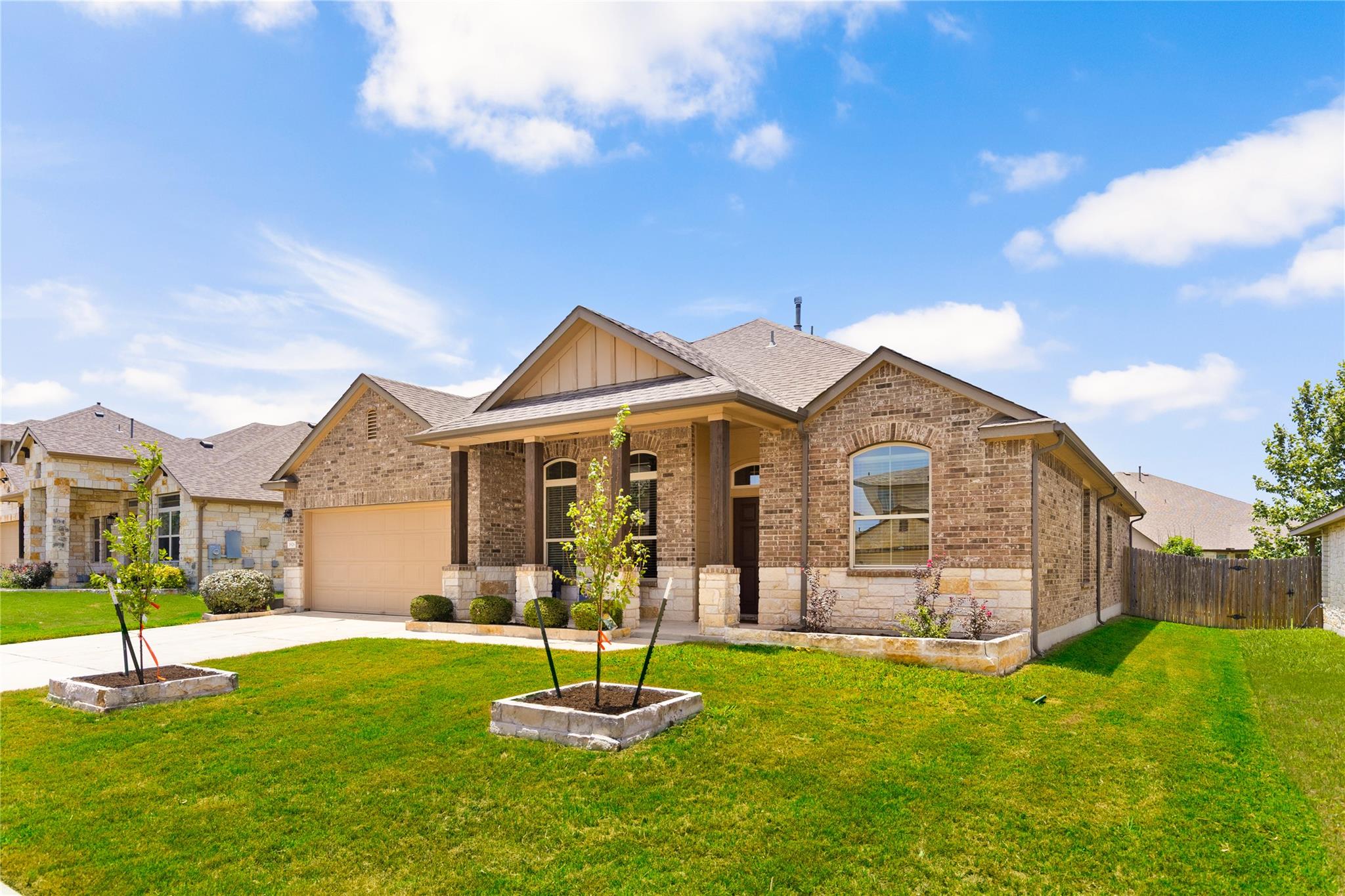 1926  Tawakoni Dr, photo 3