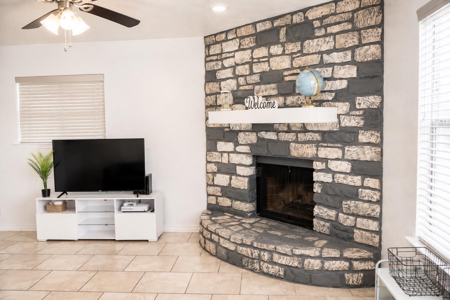 1741/1743  Horseshoe Cir, photo 6