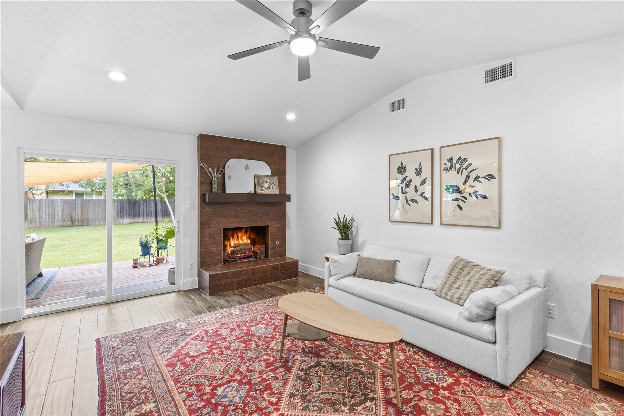 5710  Boulder Crk, photo 4