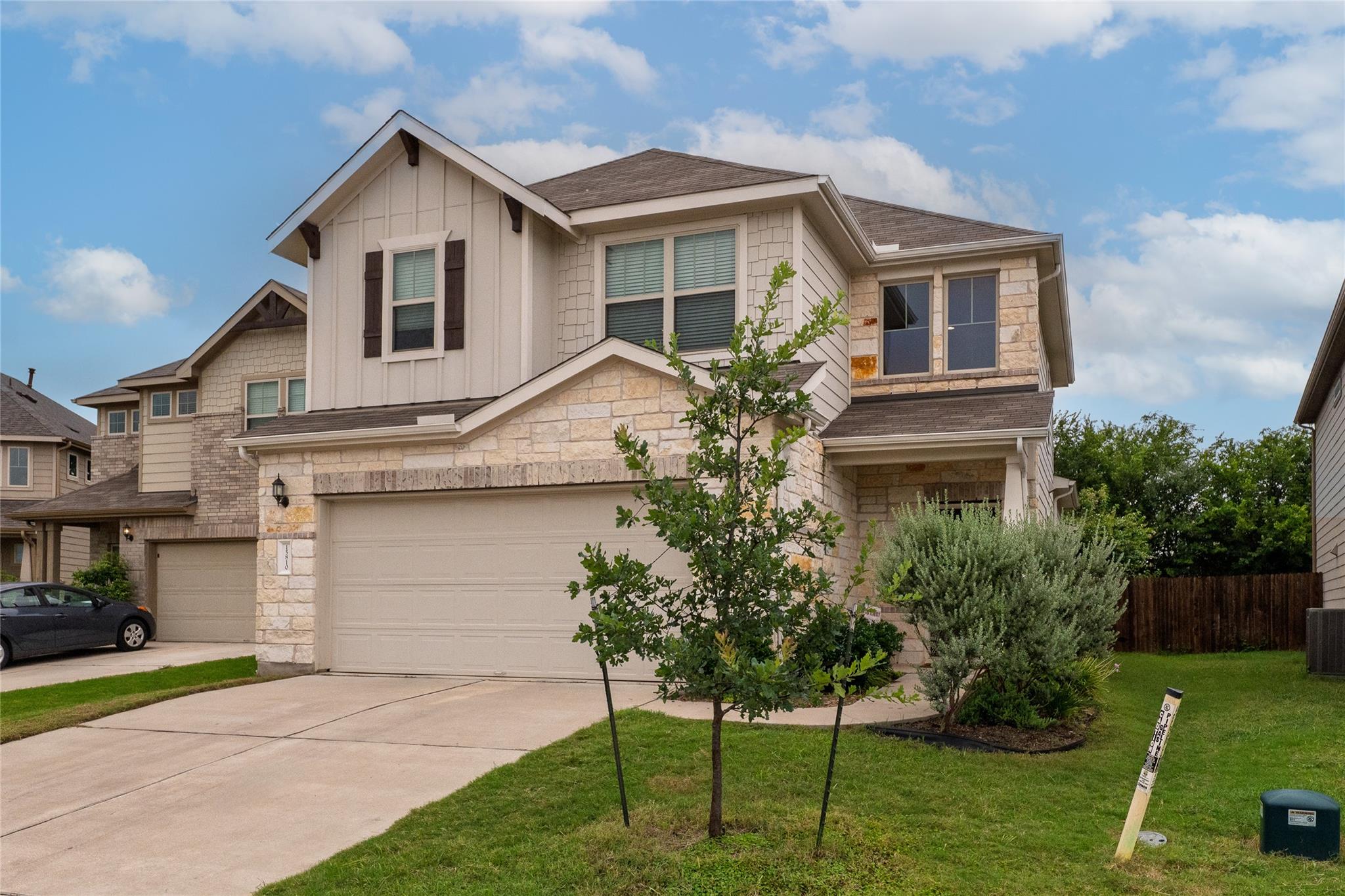 15810  Celosia St, photo 3