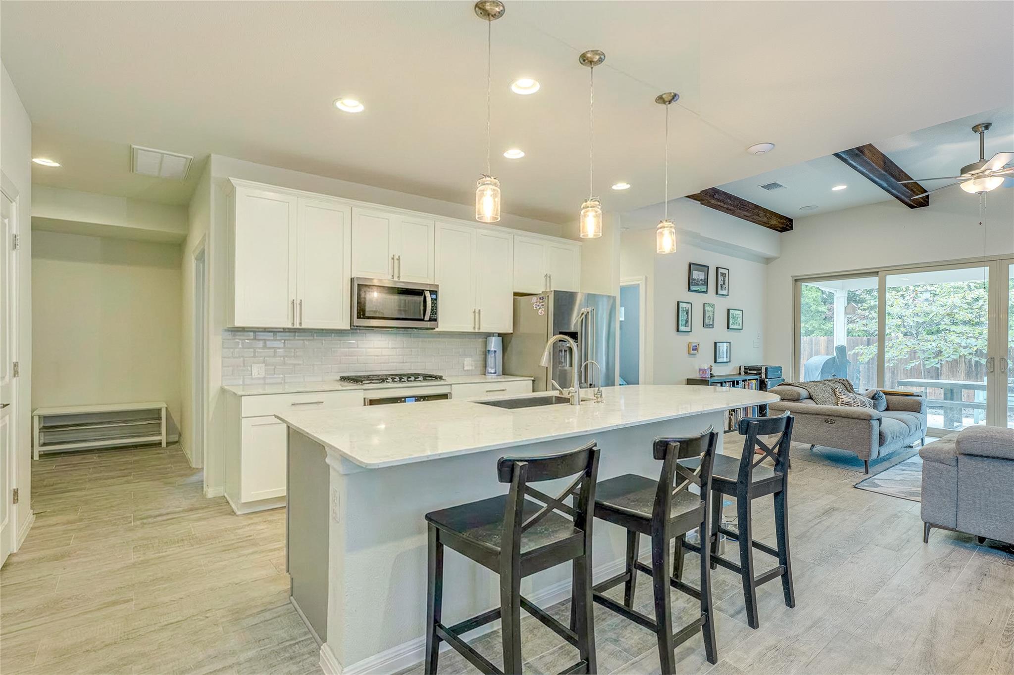 15810  Celosia St, photo 7
