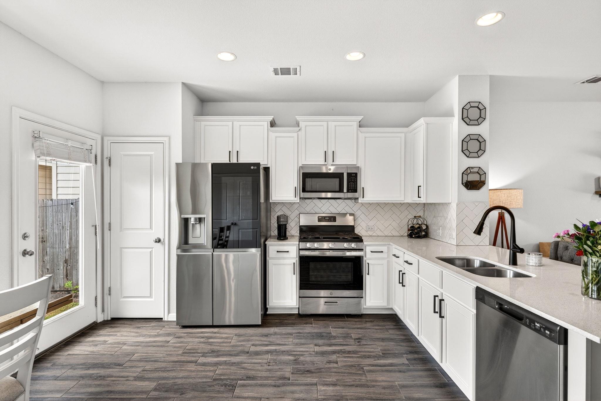 17903  Papaveri Way  #212, photo 7