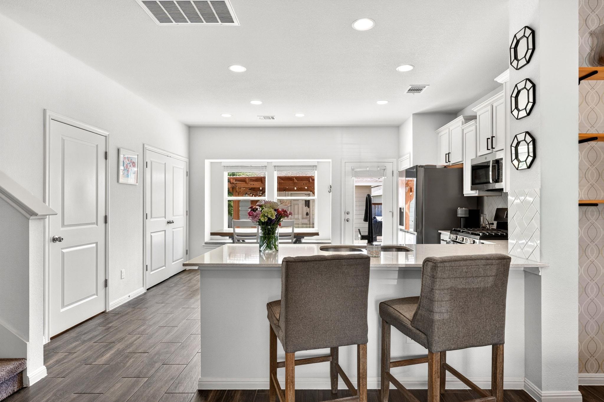 17903  Papaveri Way  #212, photo 9