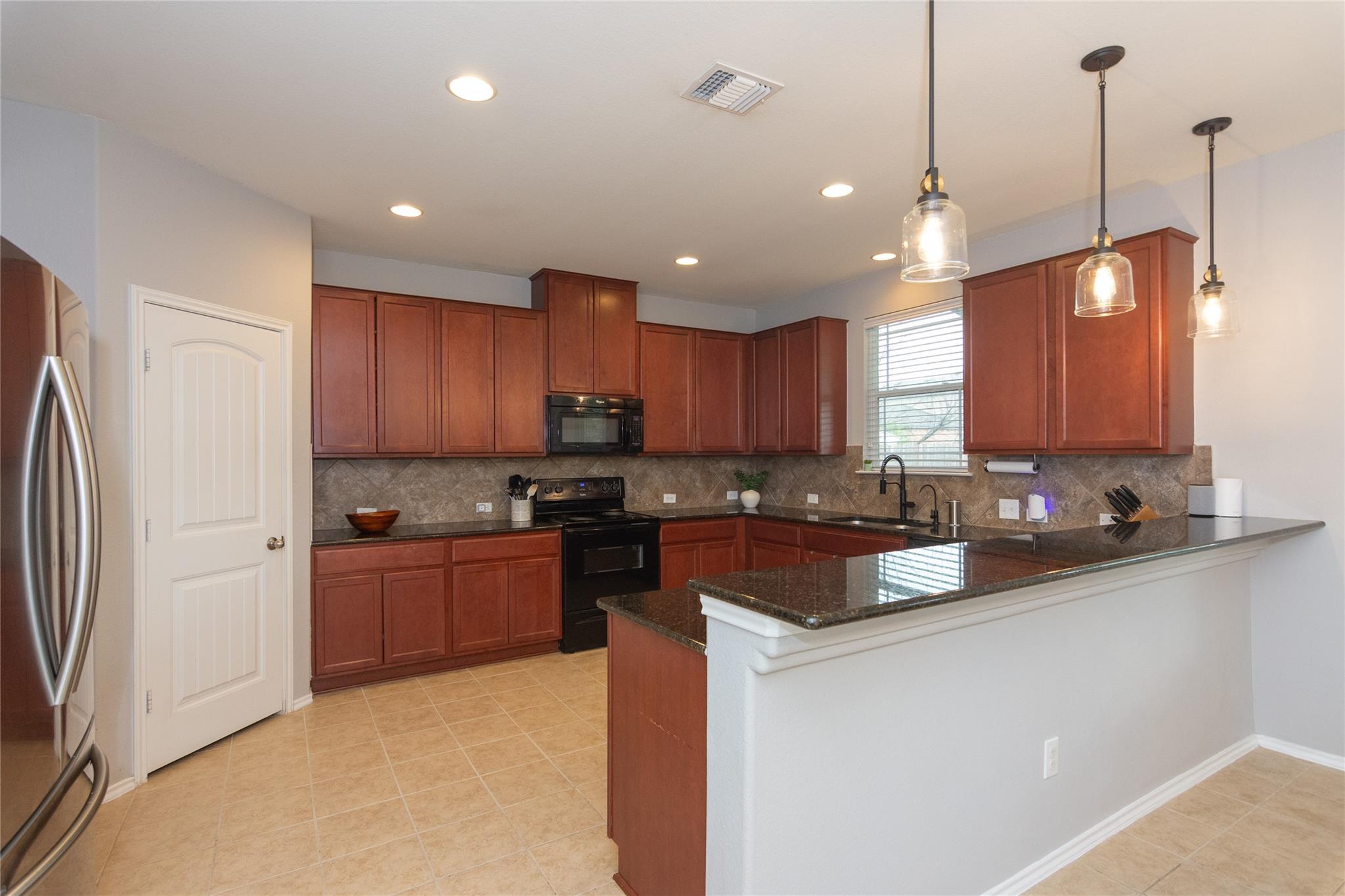 306  Grand Junction Trl, photo 10