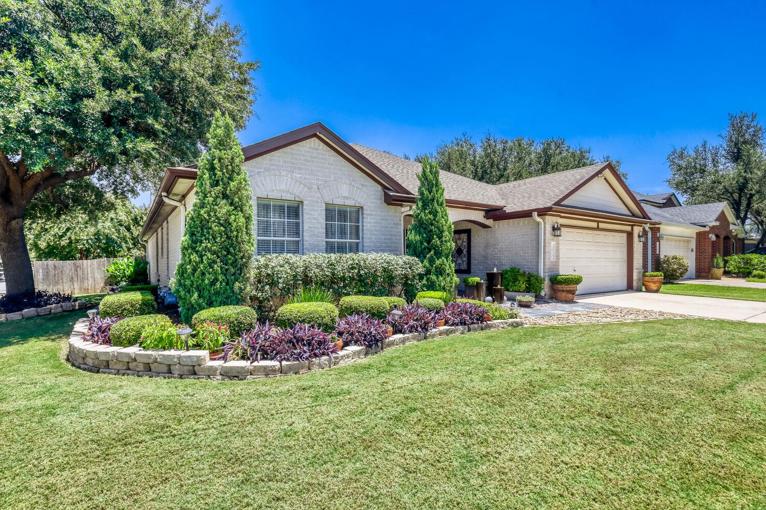 1810  Warwick Cv, photo 4
