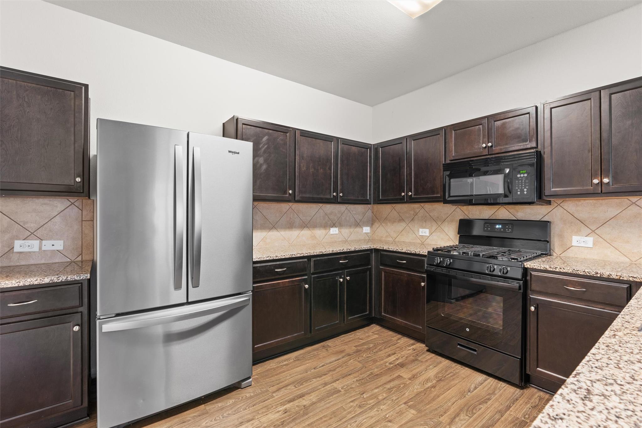 19033  Great Falls Dr, photo 10