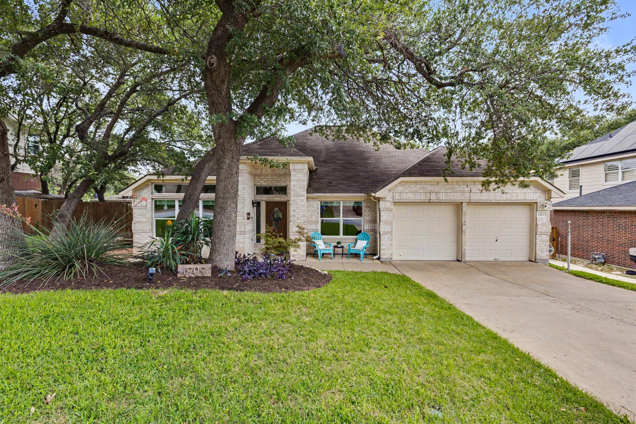 1909  Holly Hill Dr, photo 2