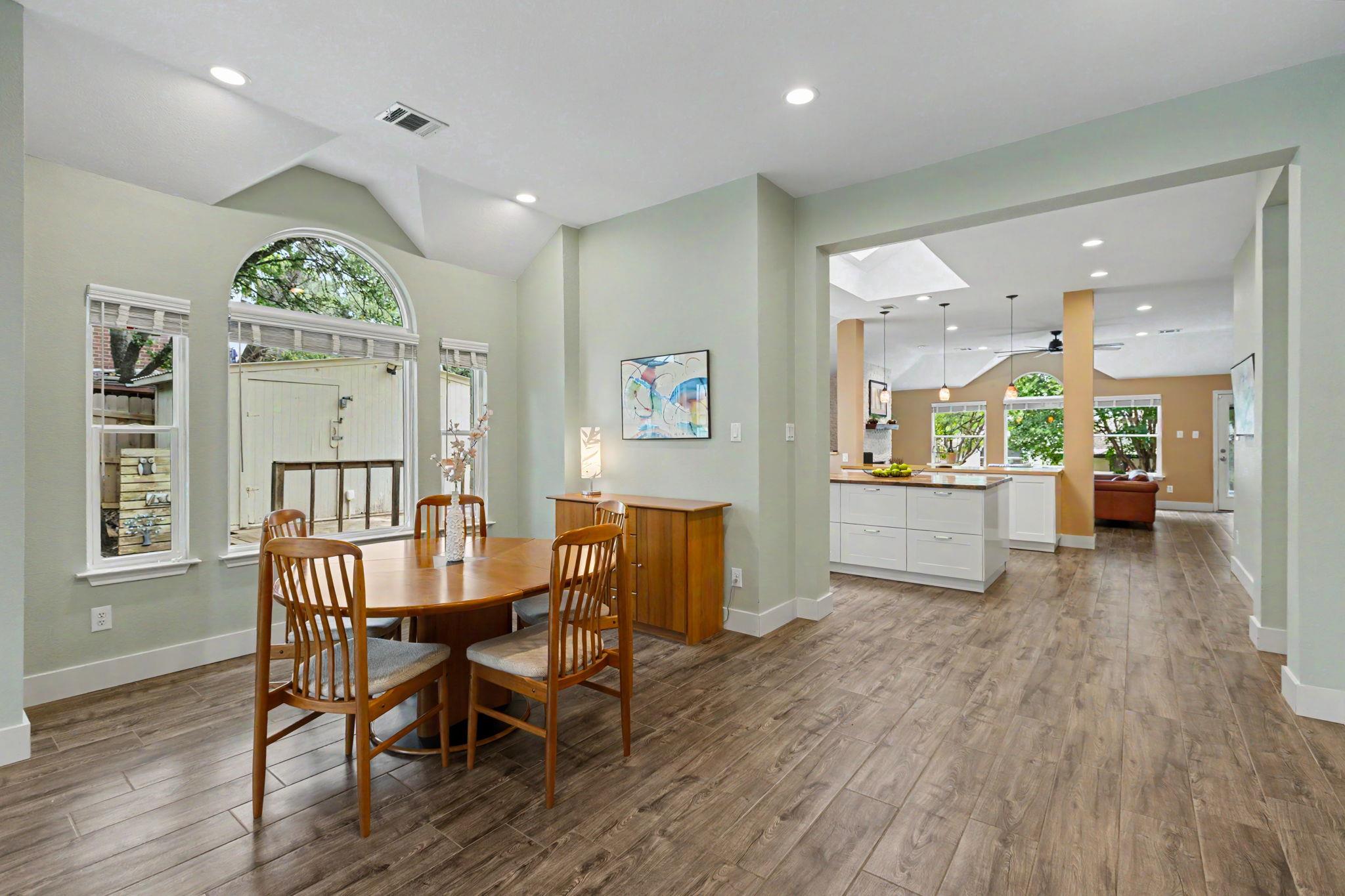 1909  Holly Hill Dr, photo 7