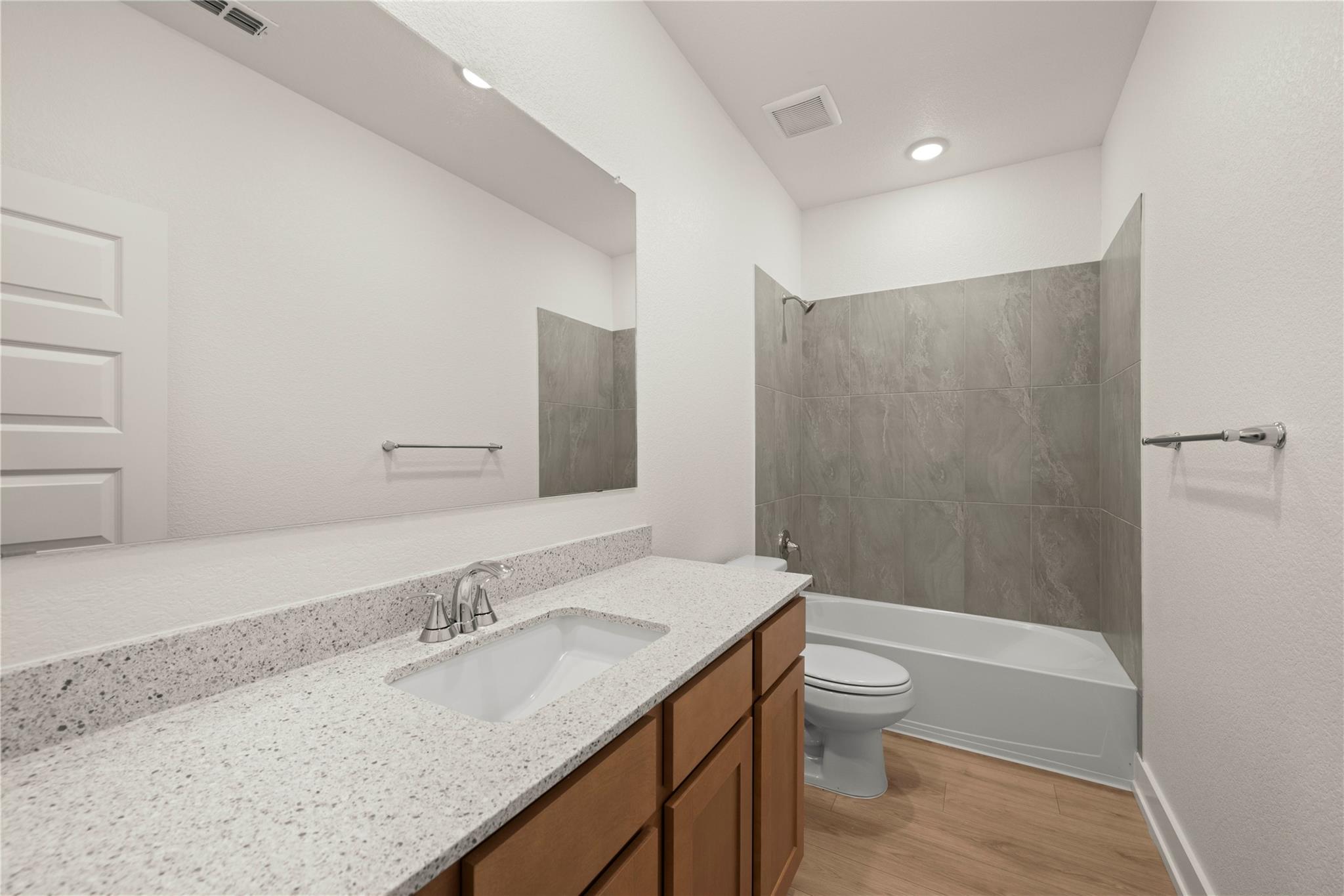 580  Gus Loop, photo 12