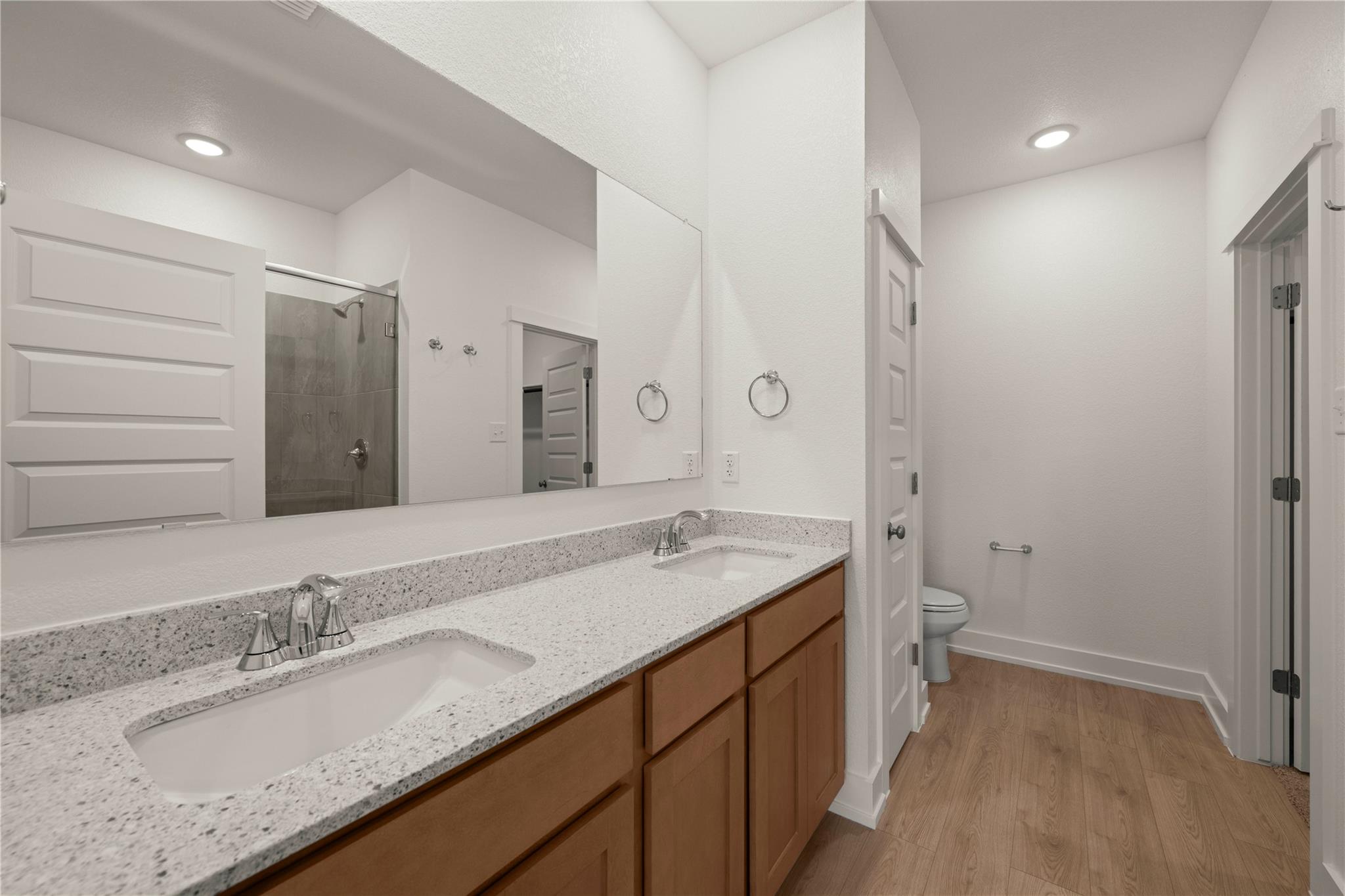 580  Gus Loop, photo 9