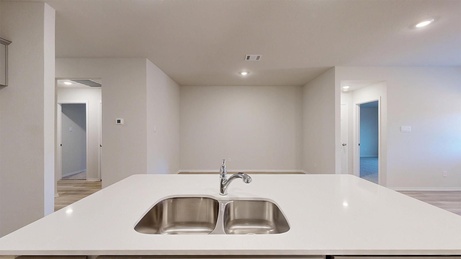 106  Hugh Dr, photo 6