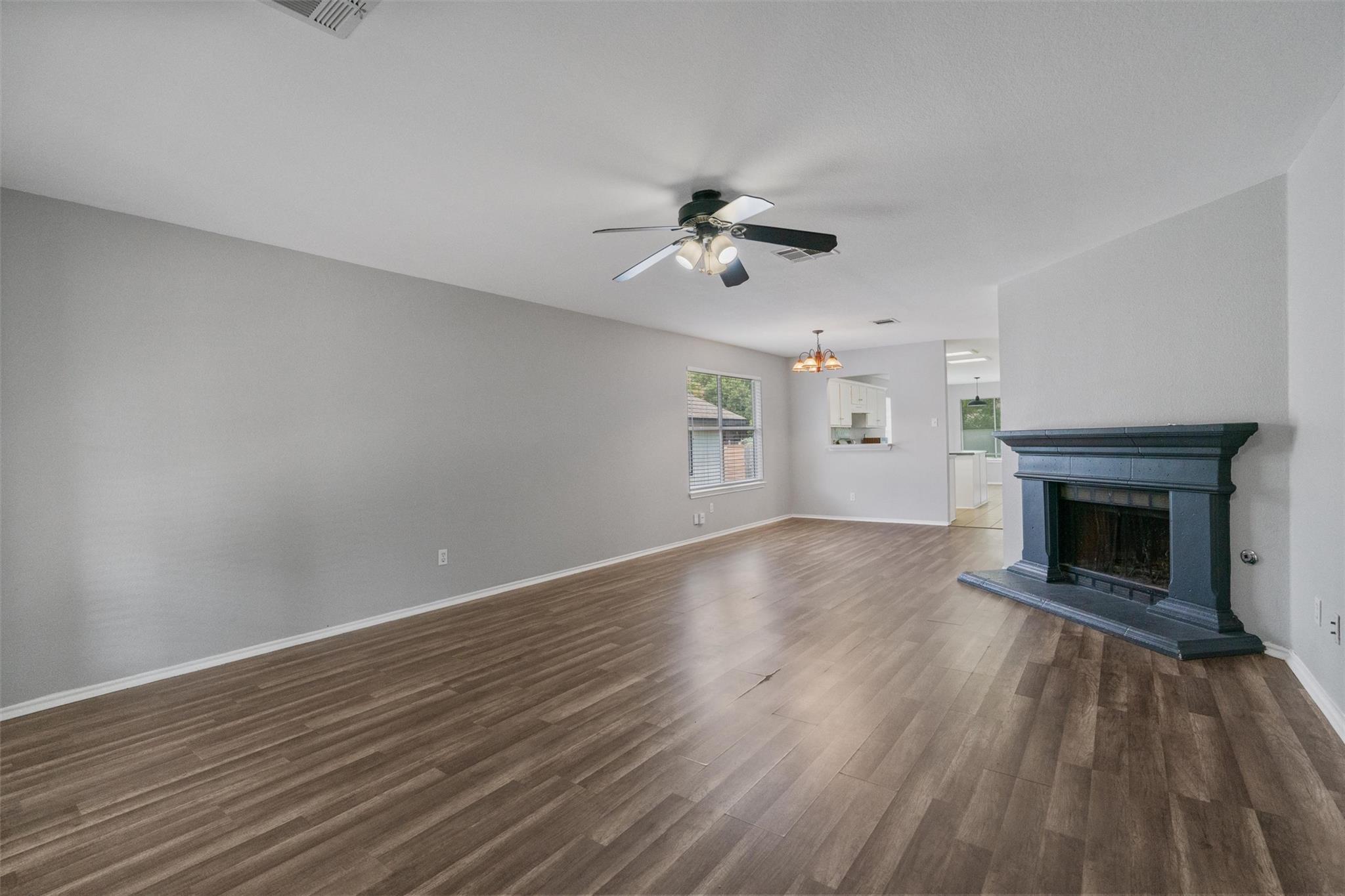 17616  Tobermory Dr, photo 3