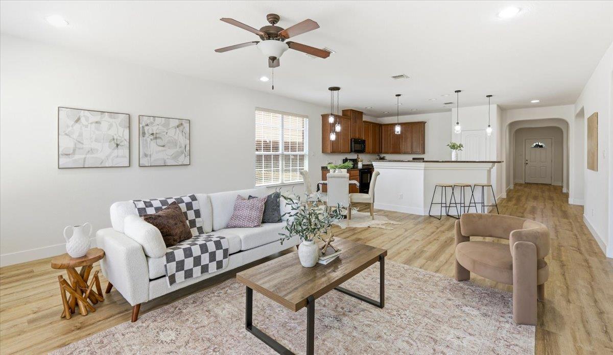 1113  Renaissance Trl, photo 4