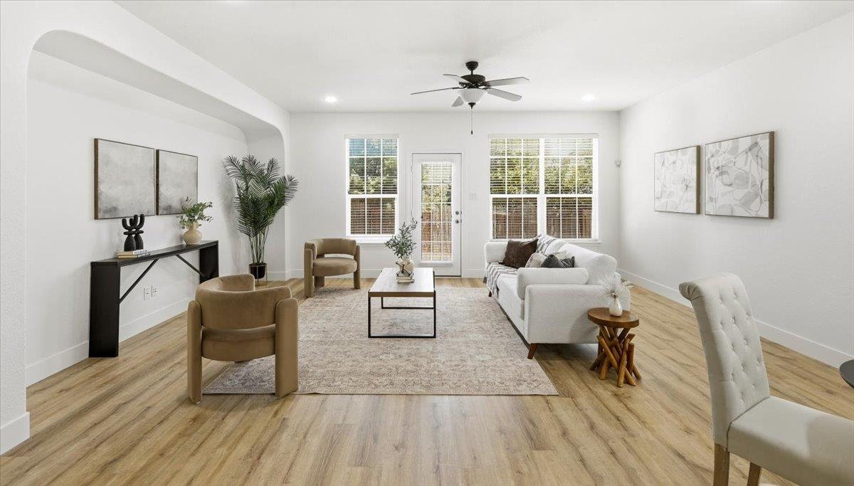 1113  Renaissance Trl, photo 5
