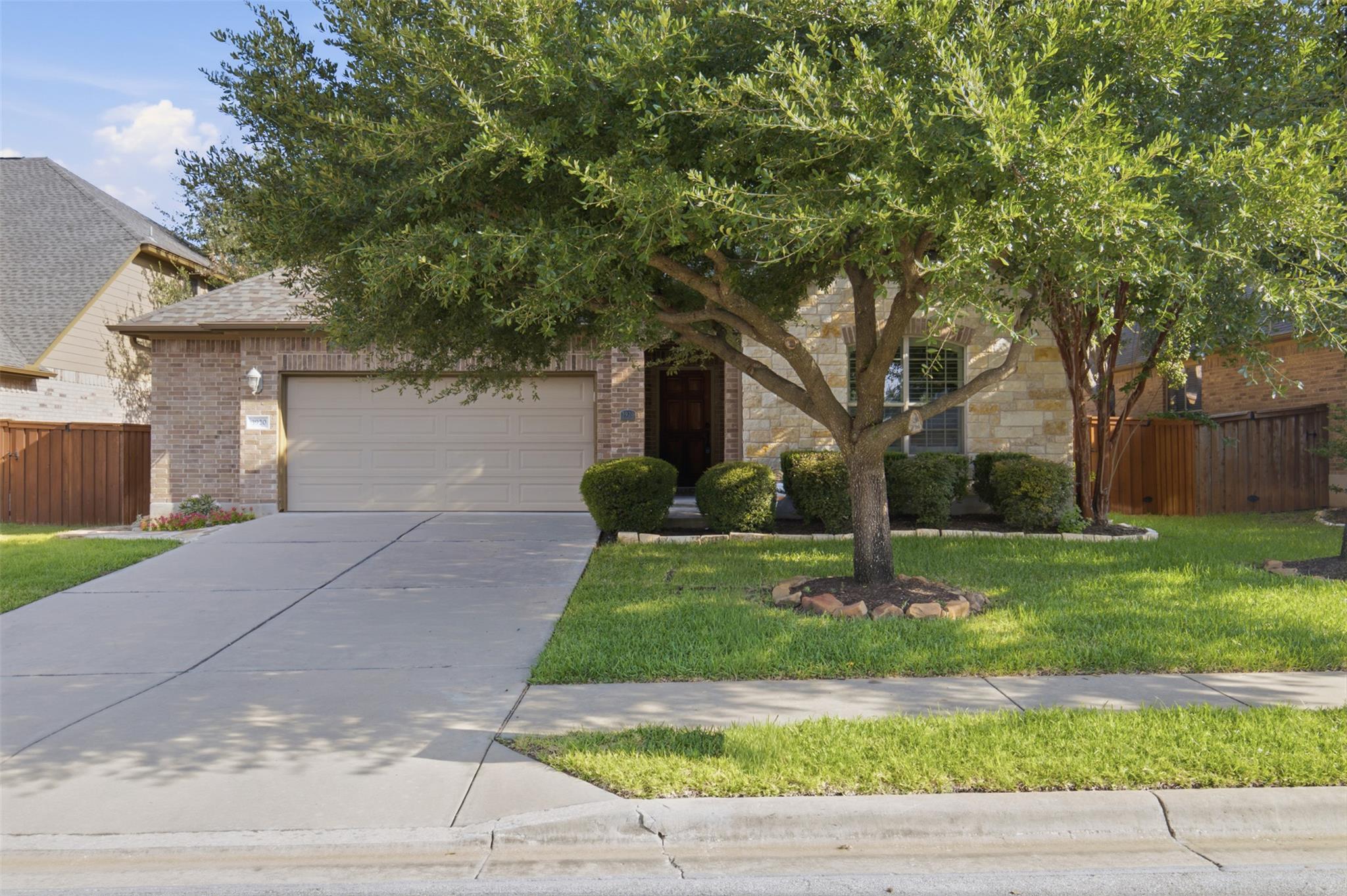 3920  Sapphire Loop, photo 5