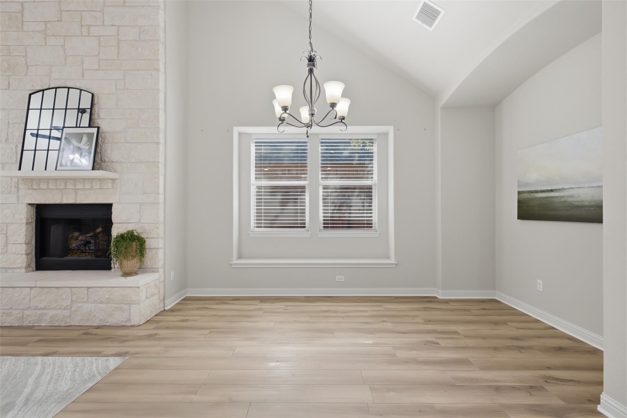 3920  Sapphire Loop, photo 8
