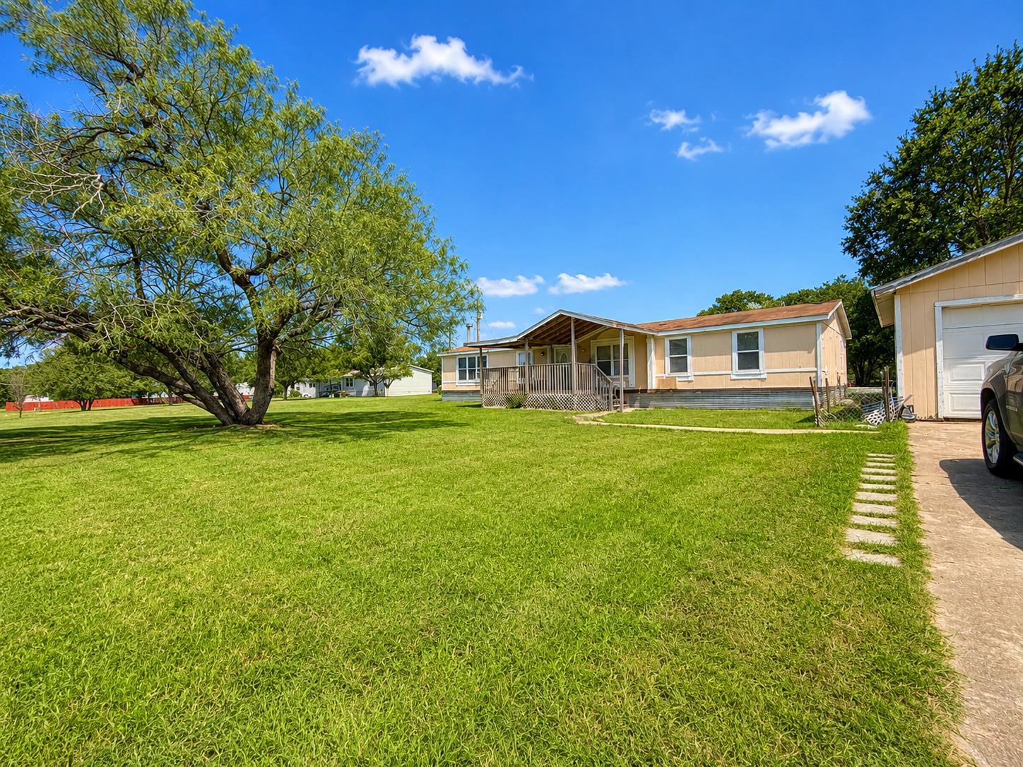 235  Cedar Creek Cir, photo 2