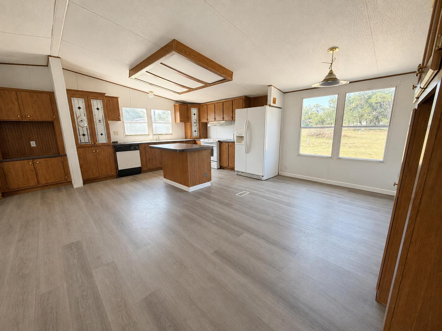 235  Cedar Creek Cir, photo 6