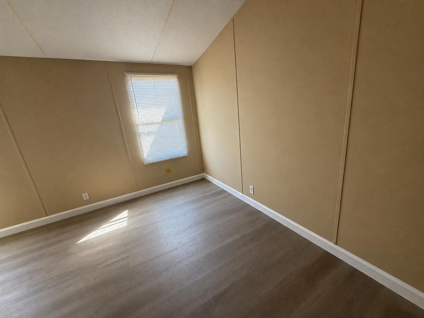 235  Cedar Creek Cir, photo 9