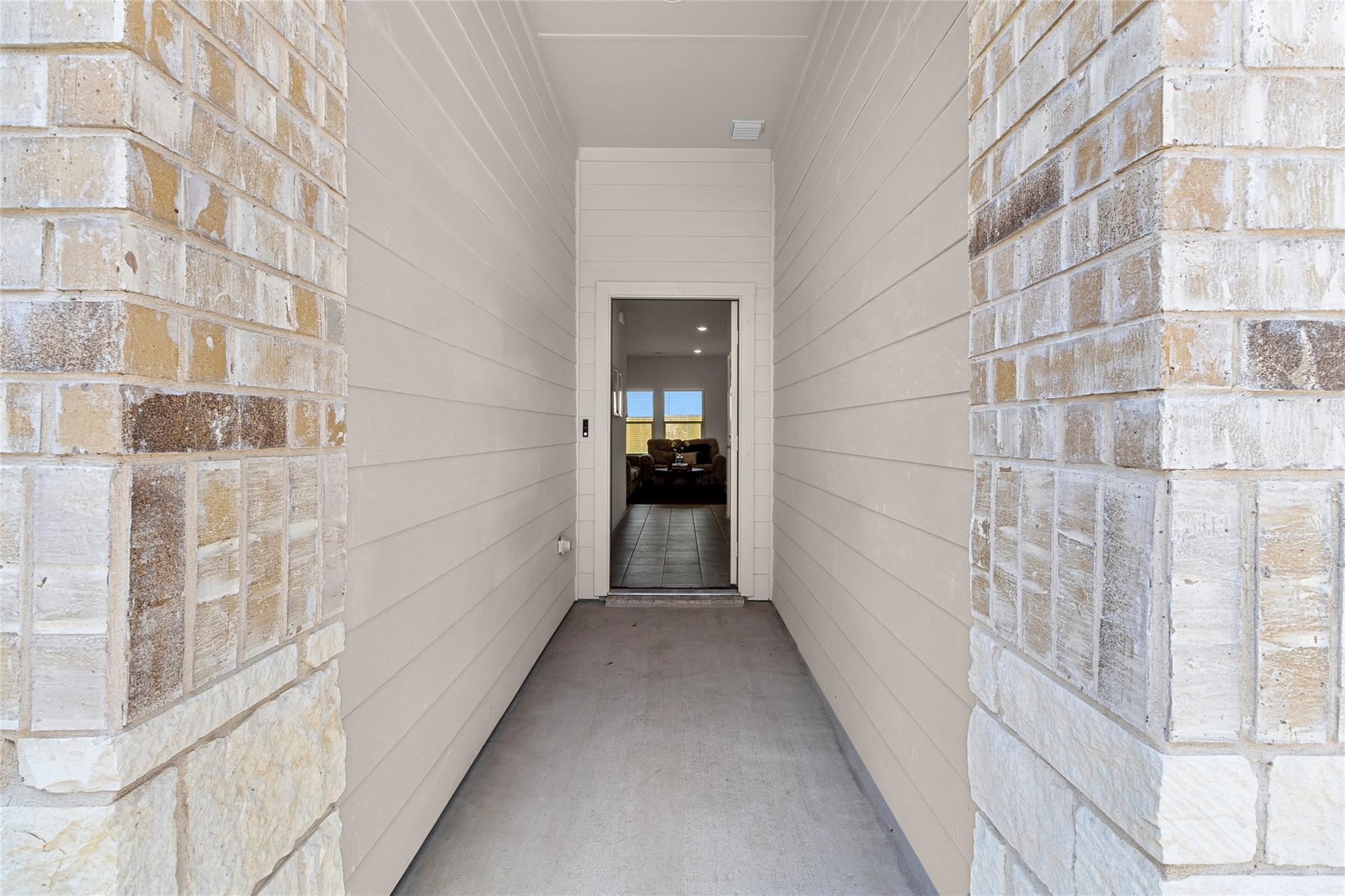 1001  Prairie Clover Road Rd, photo 2