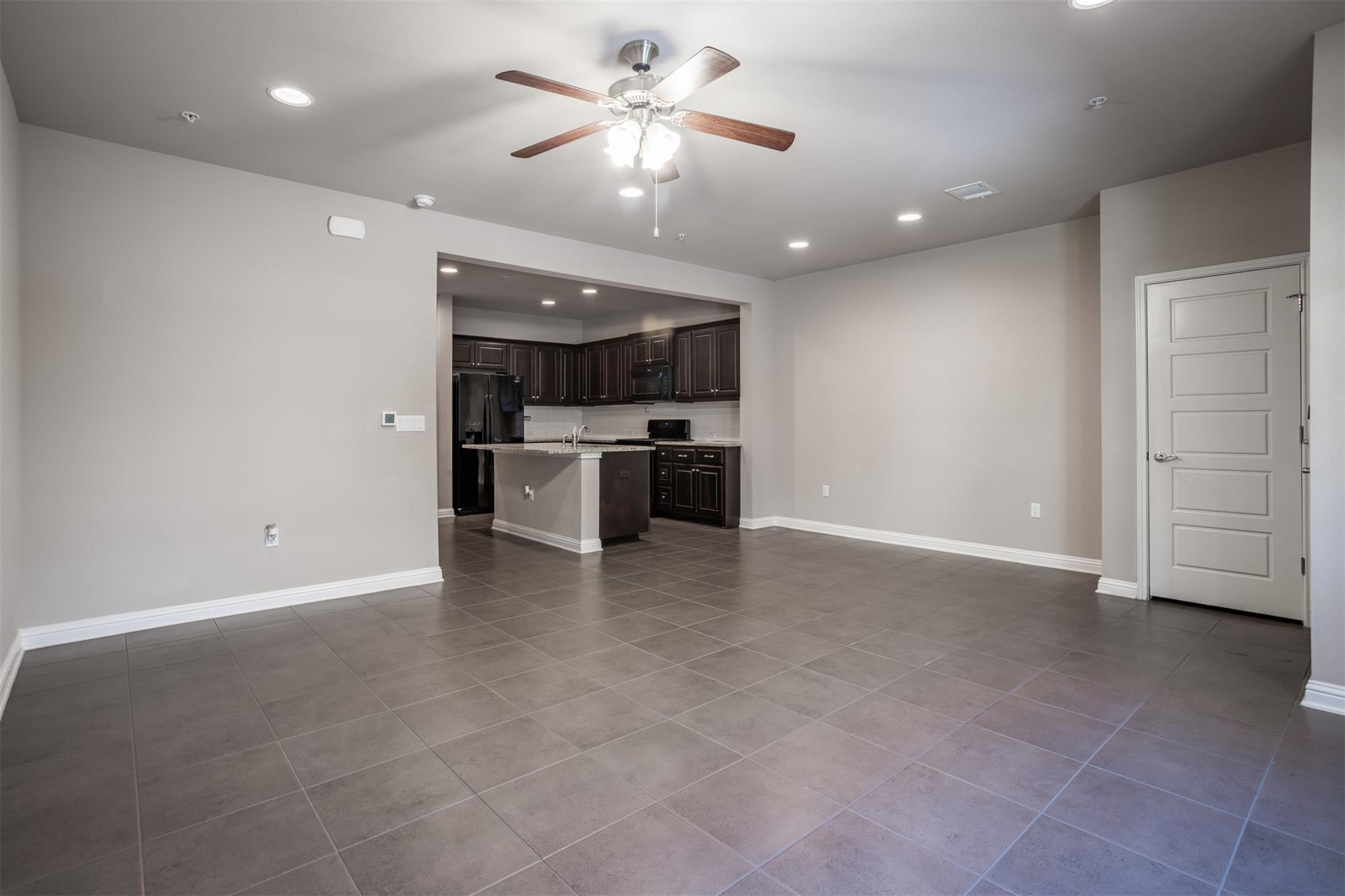 13800  Lyndhurst St  #332, photo 3