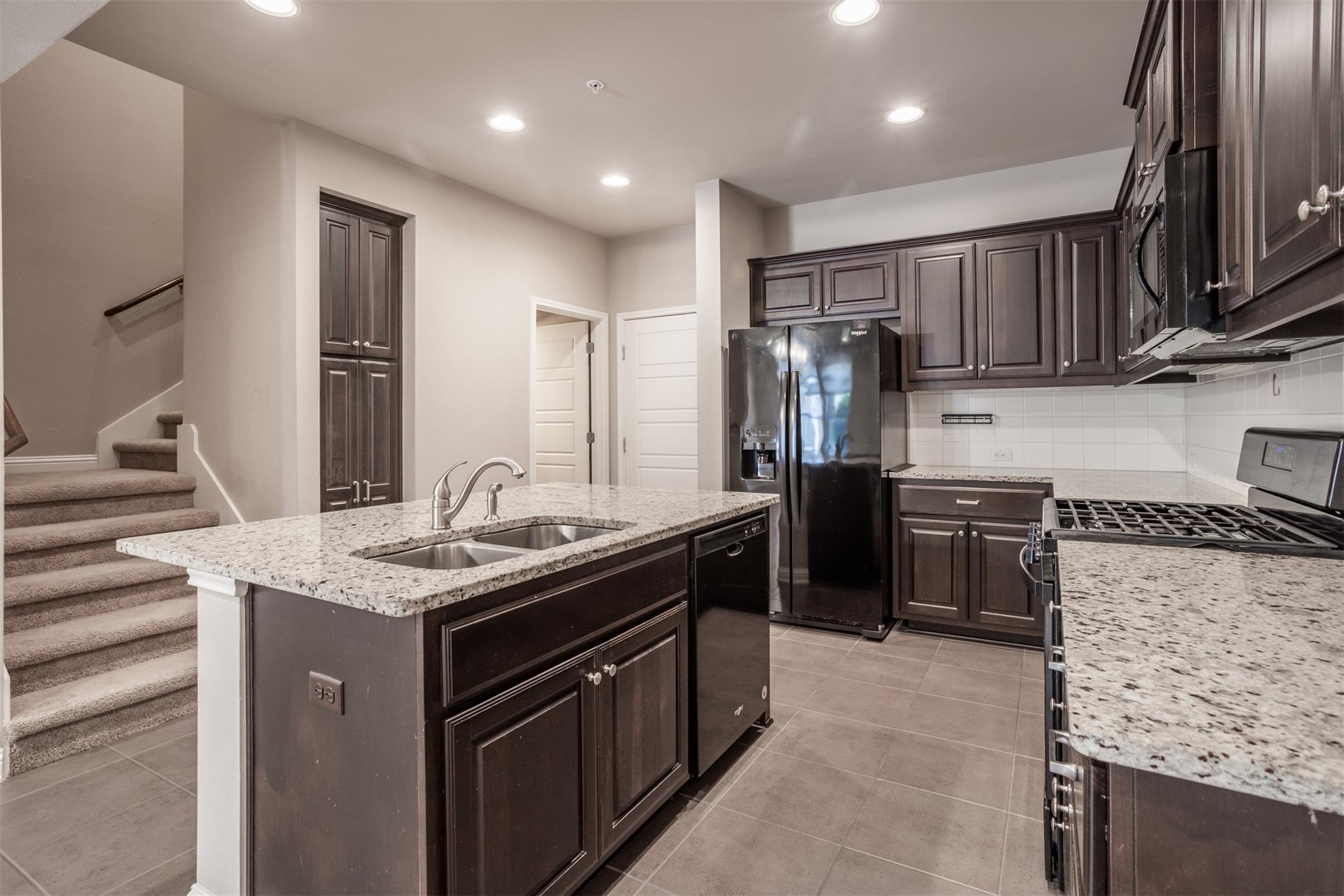 13800  Lyndhurst St  #332, photo 8
