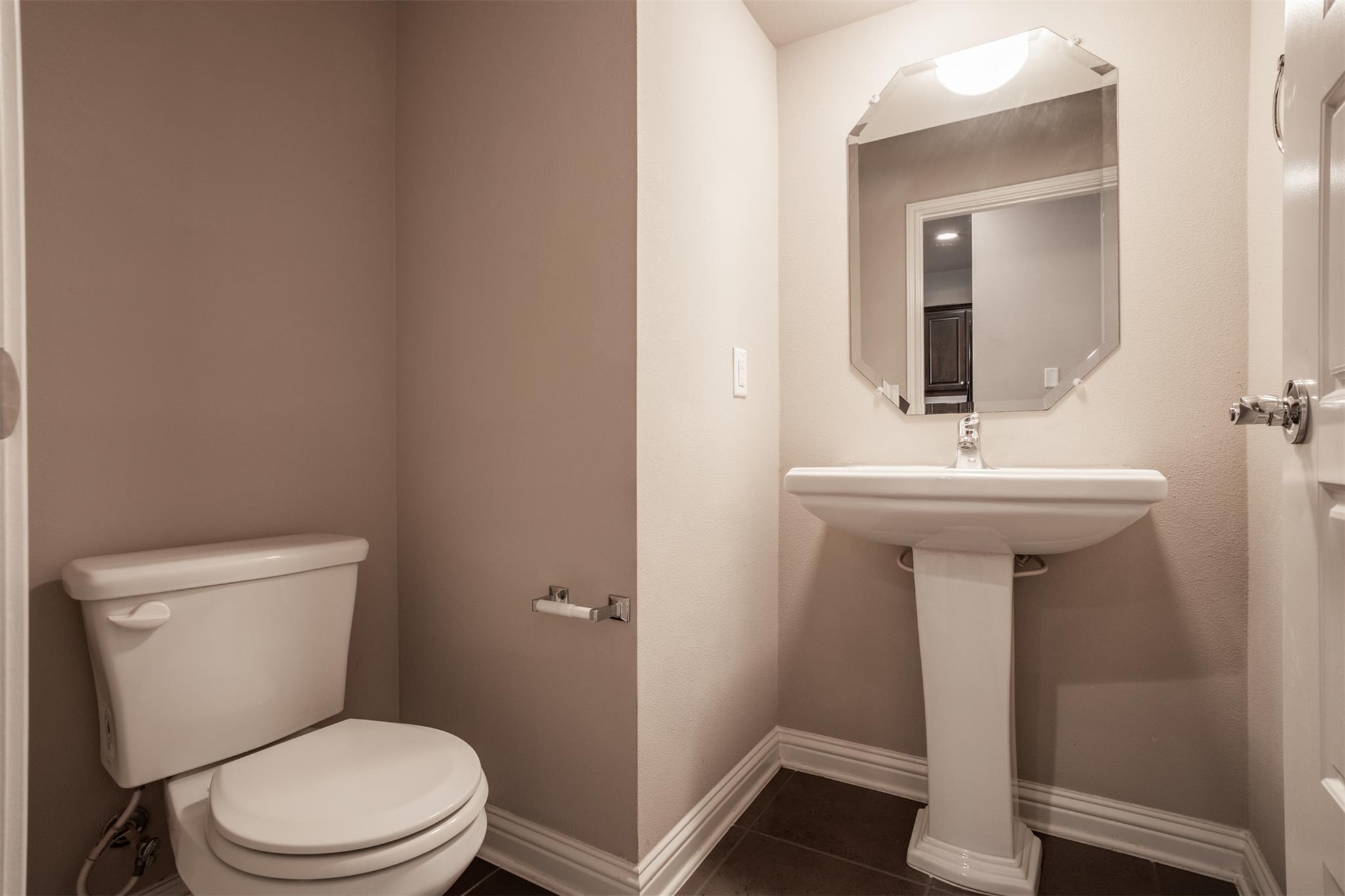 13800  Lyndhurst St  #332, photo 10