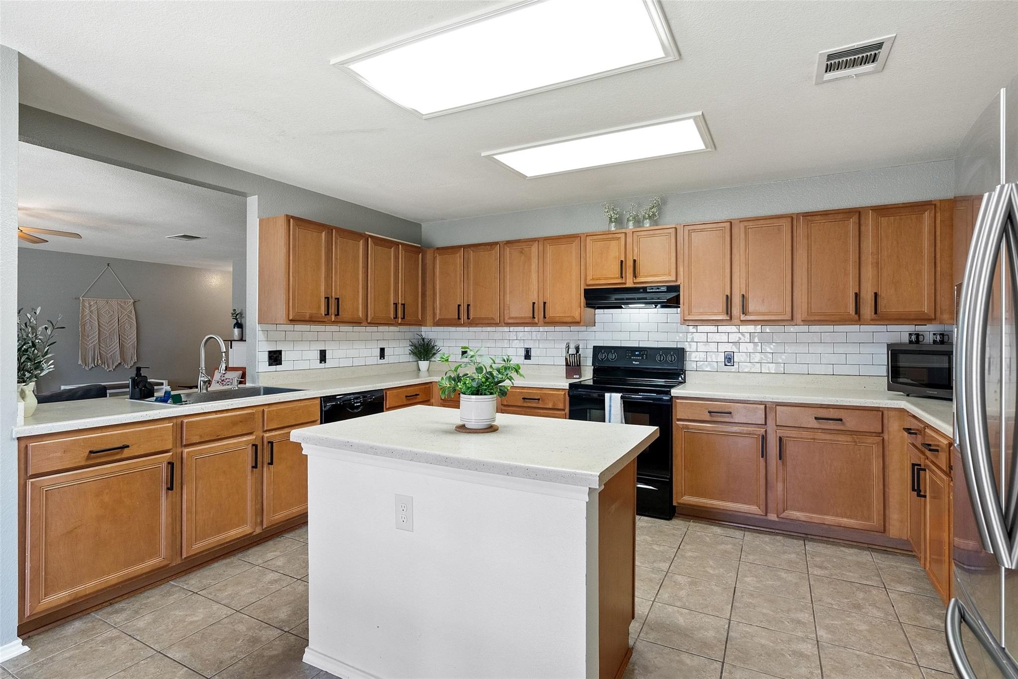 2213  Little Tree Bnd, photo 8