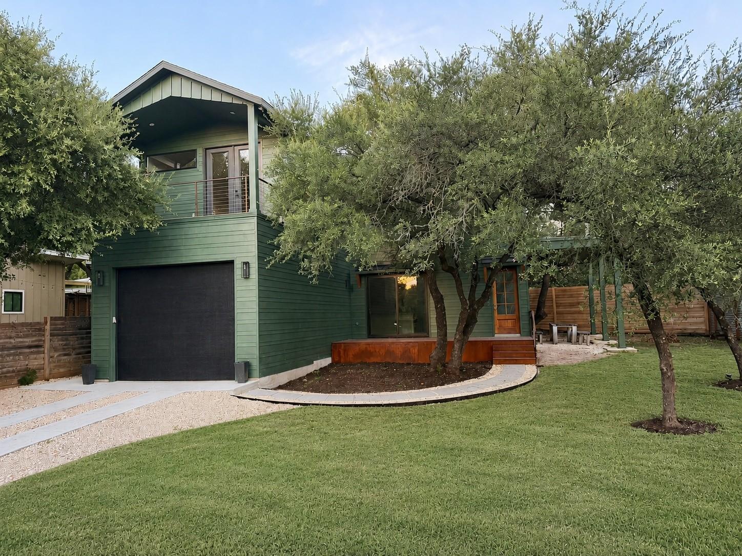 1301  Minnie Dr, photo 3