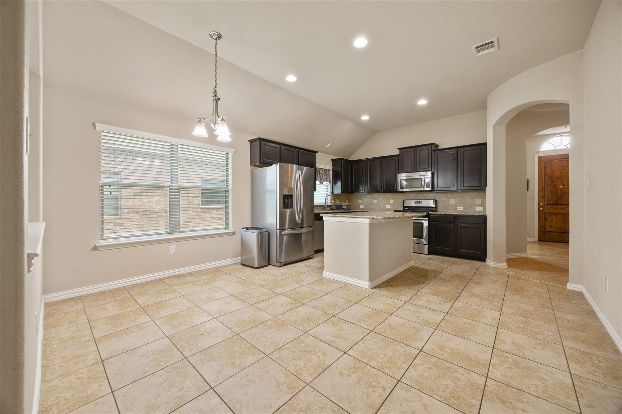 258  Snow Owl Holw, photo 2