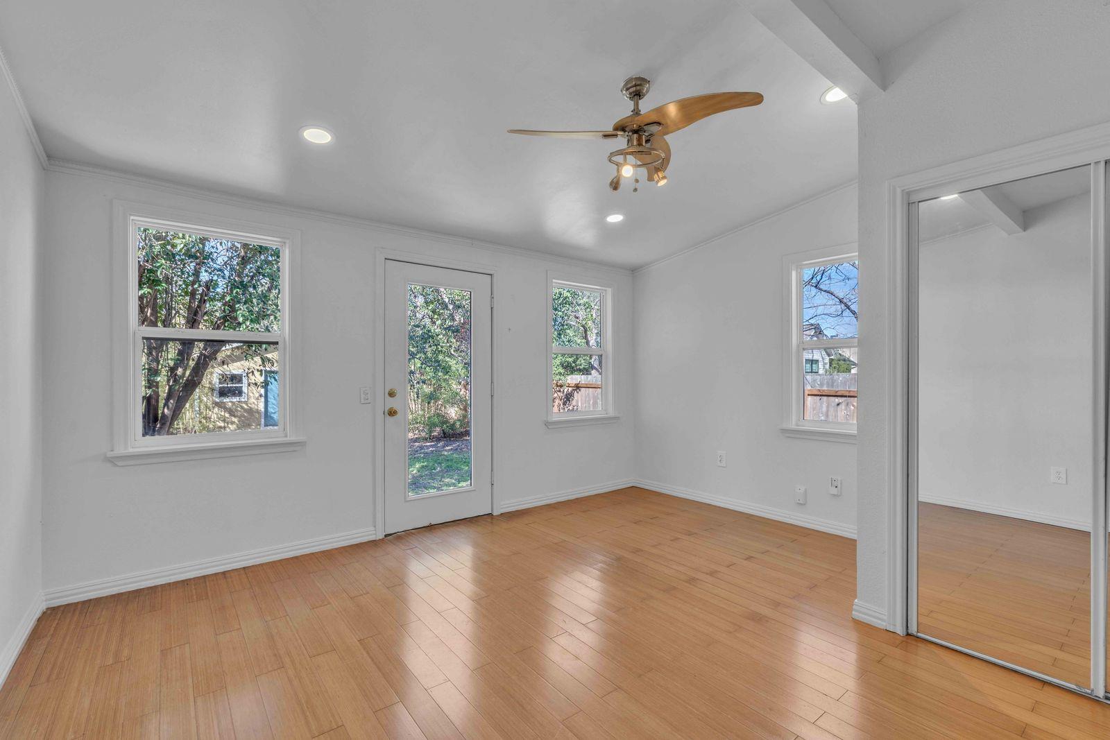 5210  Woodrow Ave, photo 7