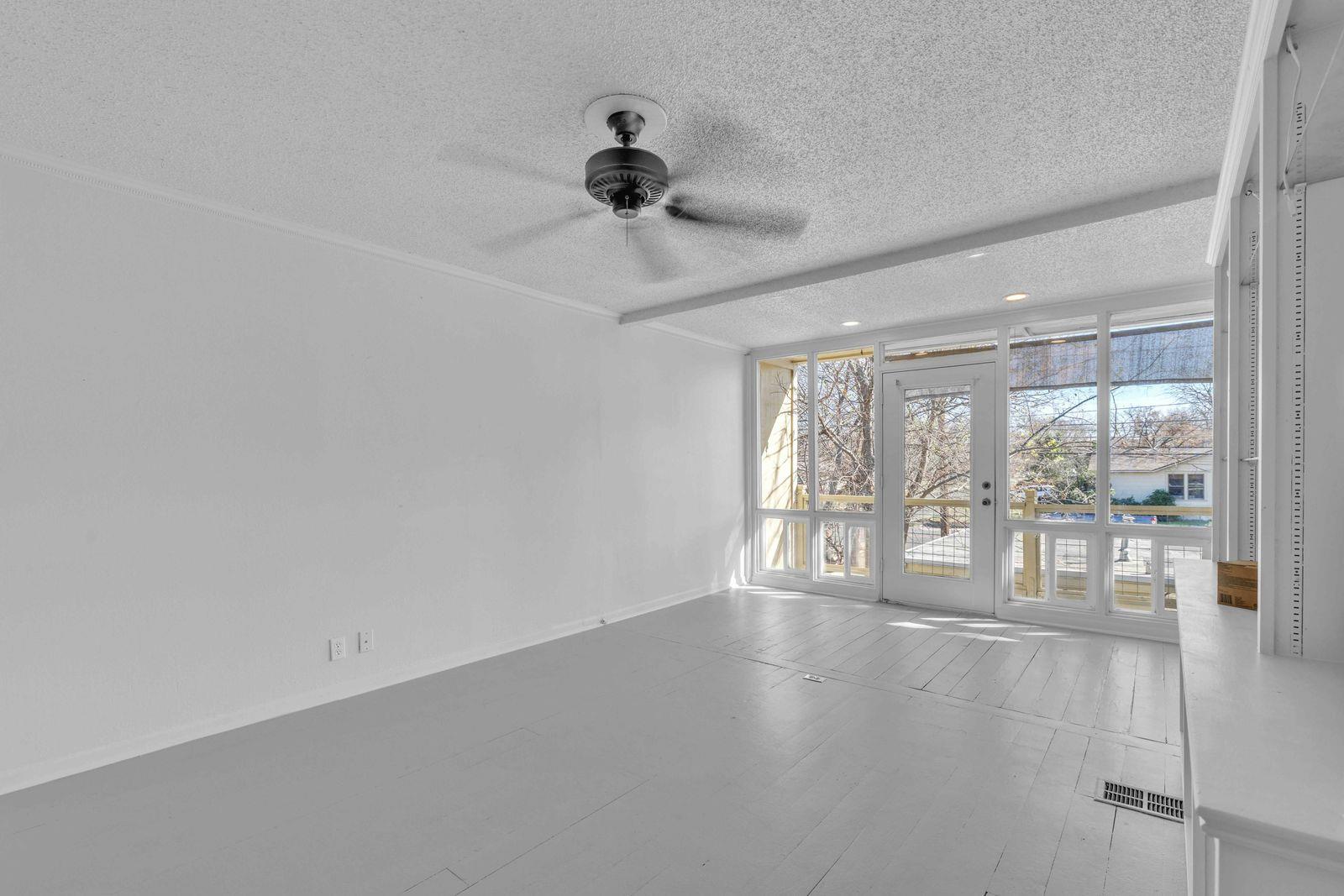 5210  Woodrow Ave, photo 9