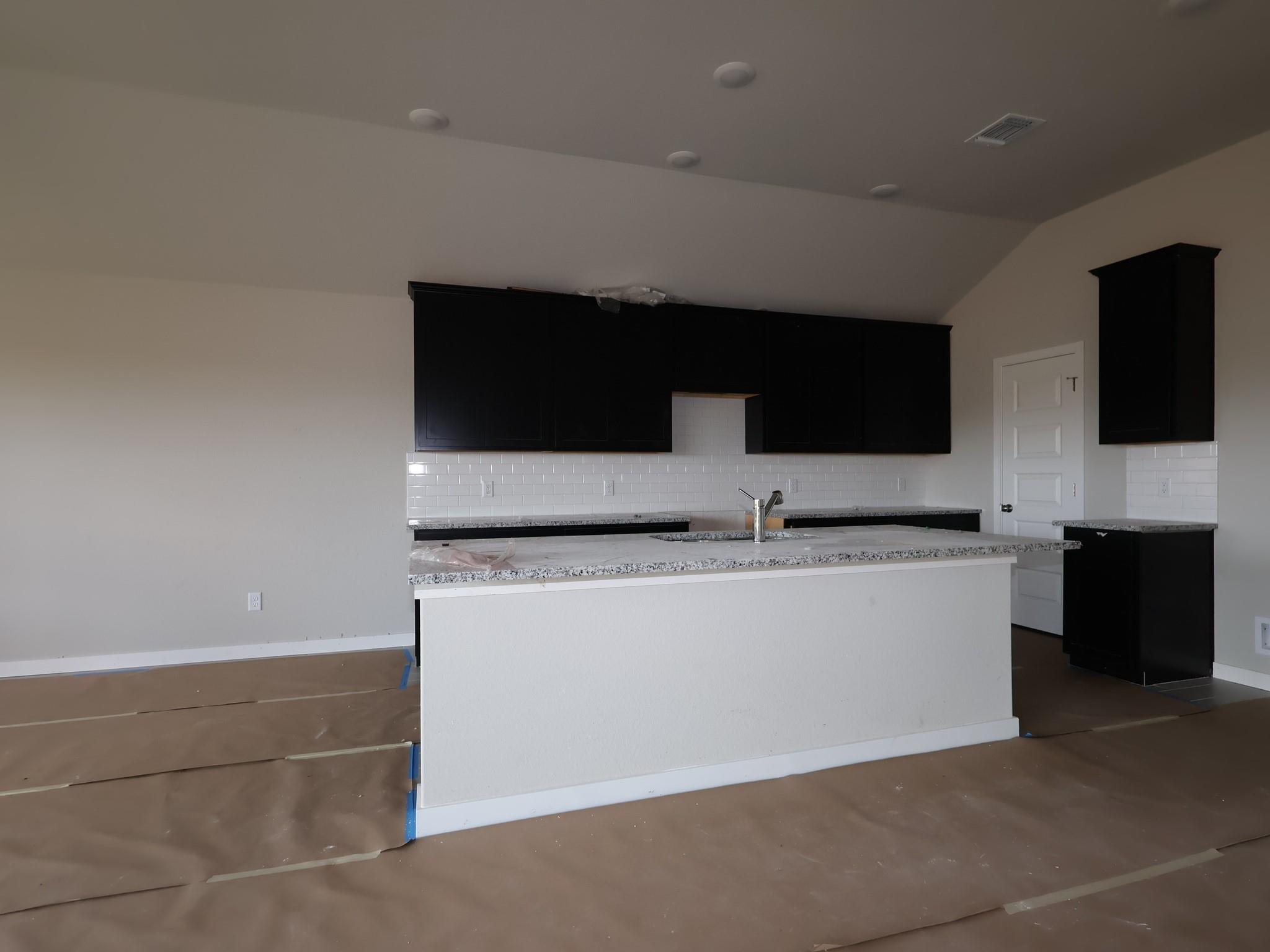 10201  Majestic Hawk Way, photo 4