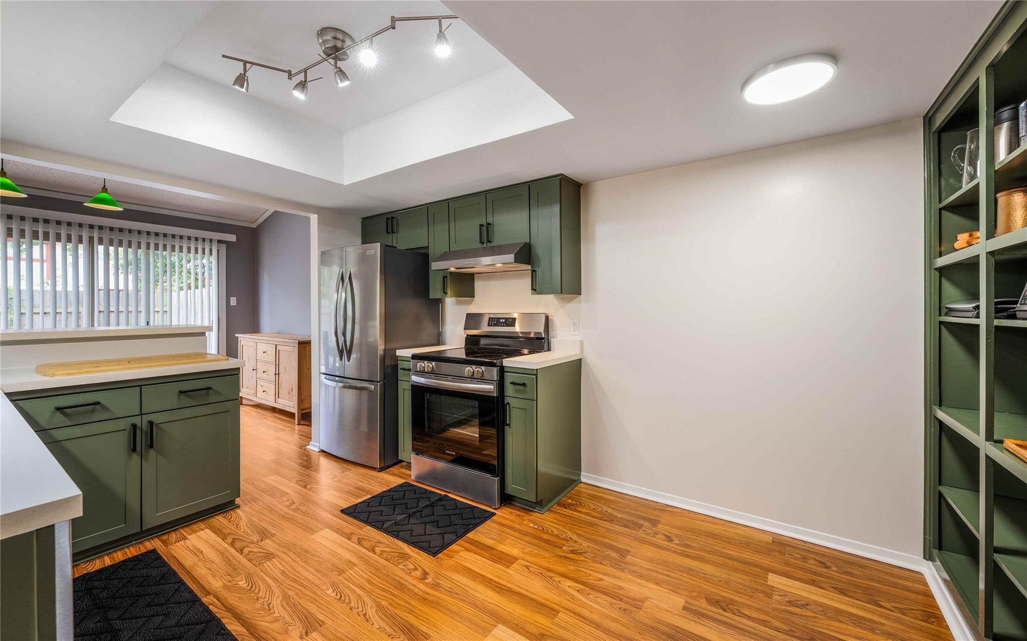 8903  Trone Cir  #C, photo 12