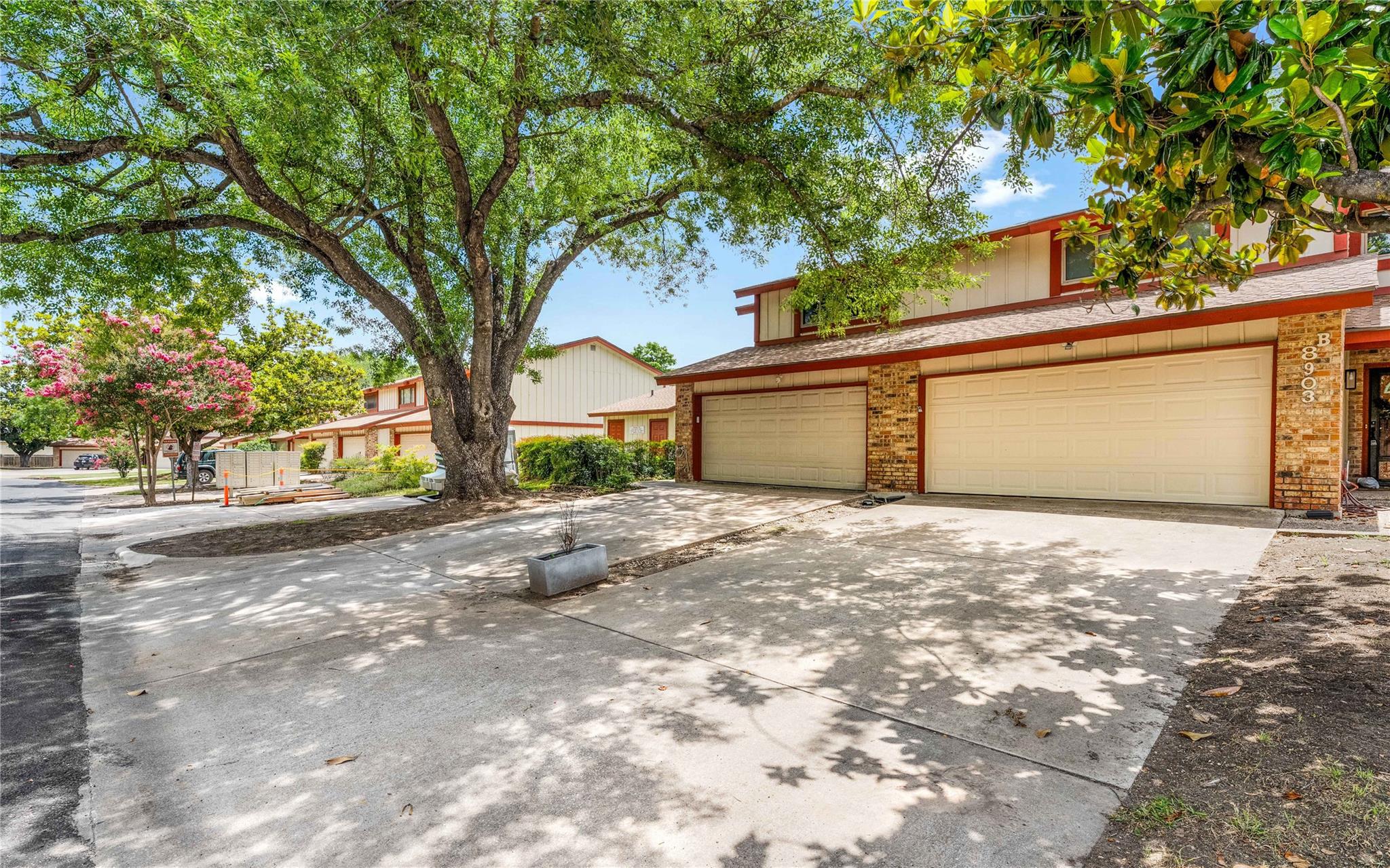 8903  Trone Cir  #C, photo 7