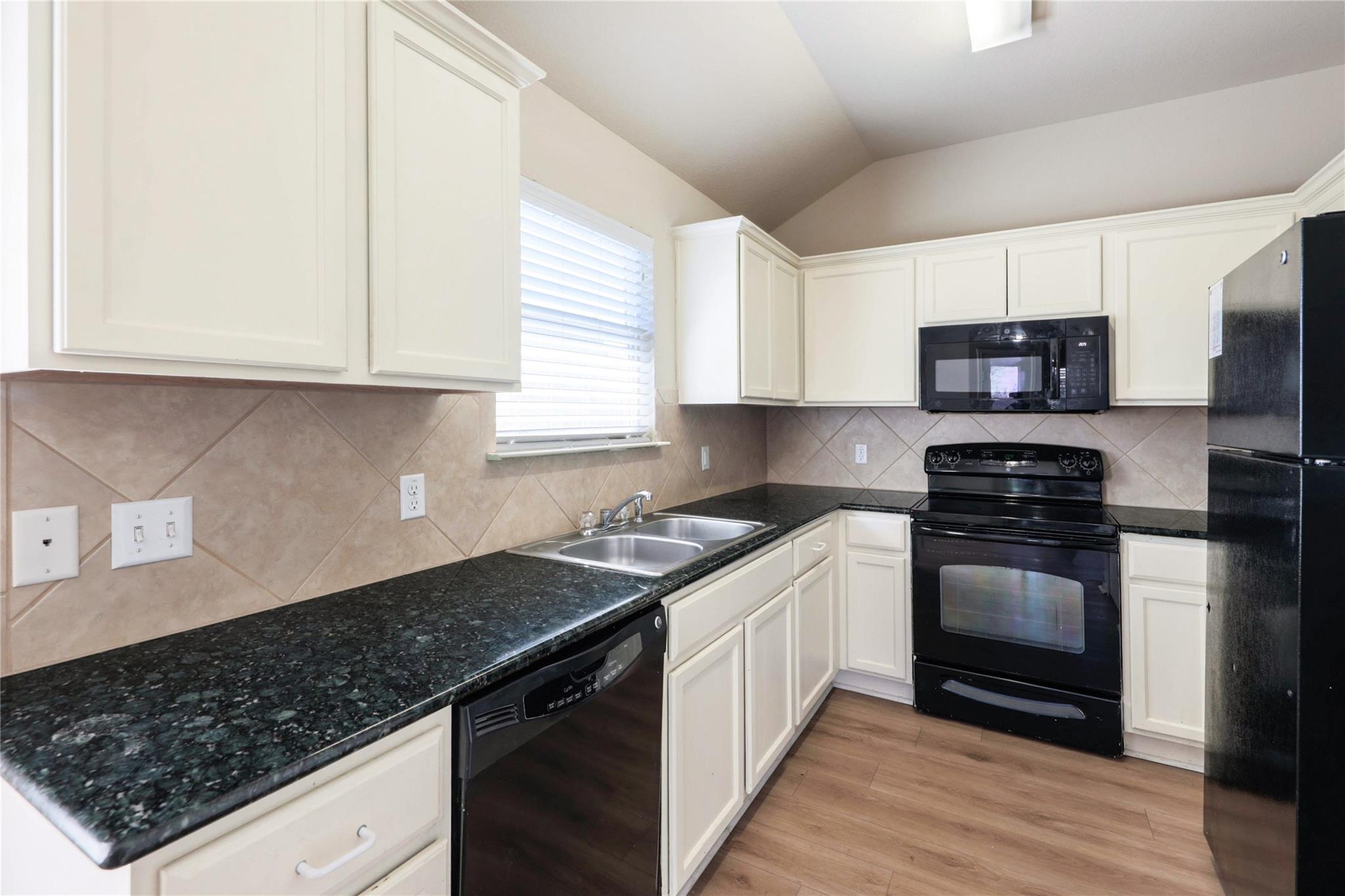 13213  Forest Sage St, photo 6