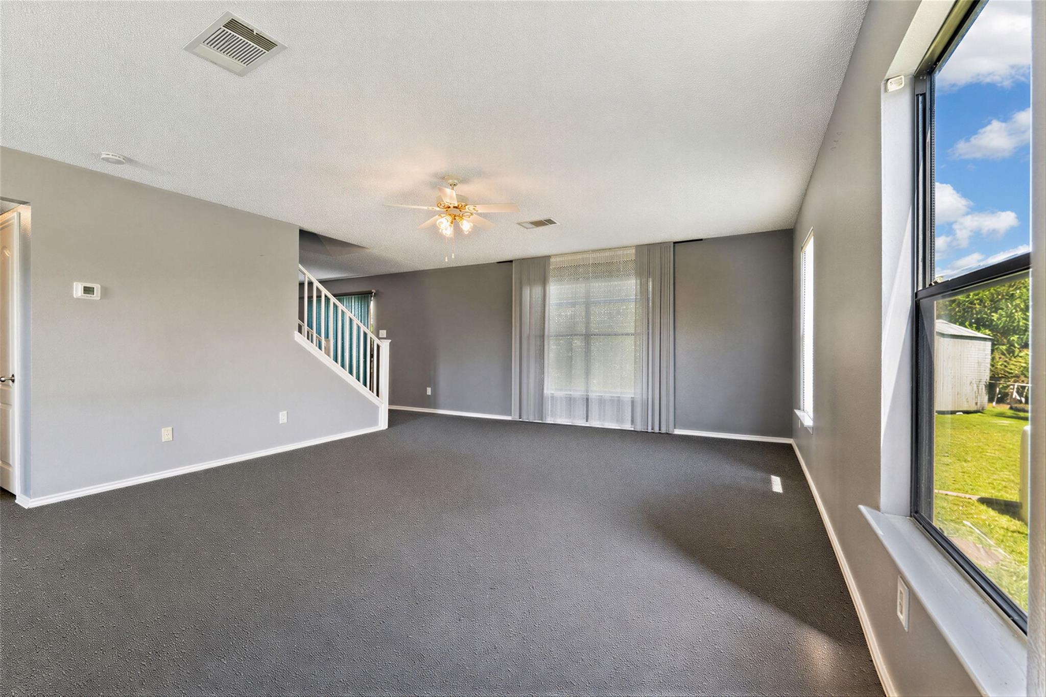 1347  Lakeside Loop, photo 5